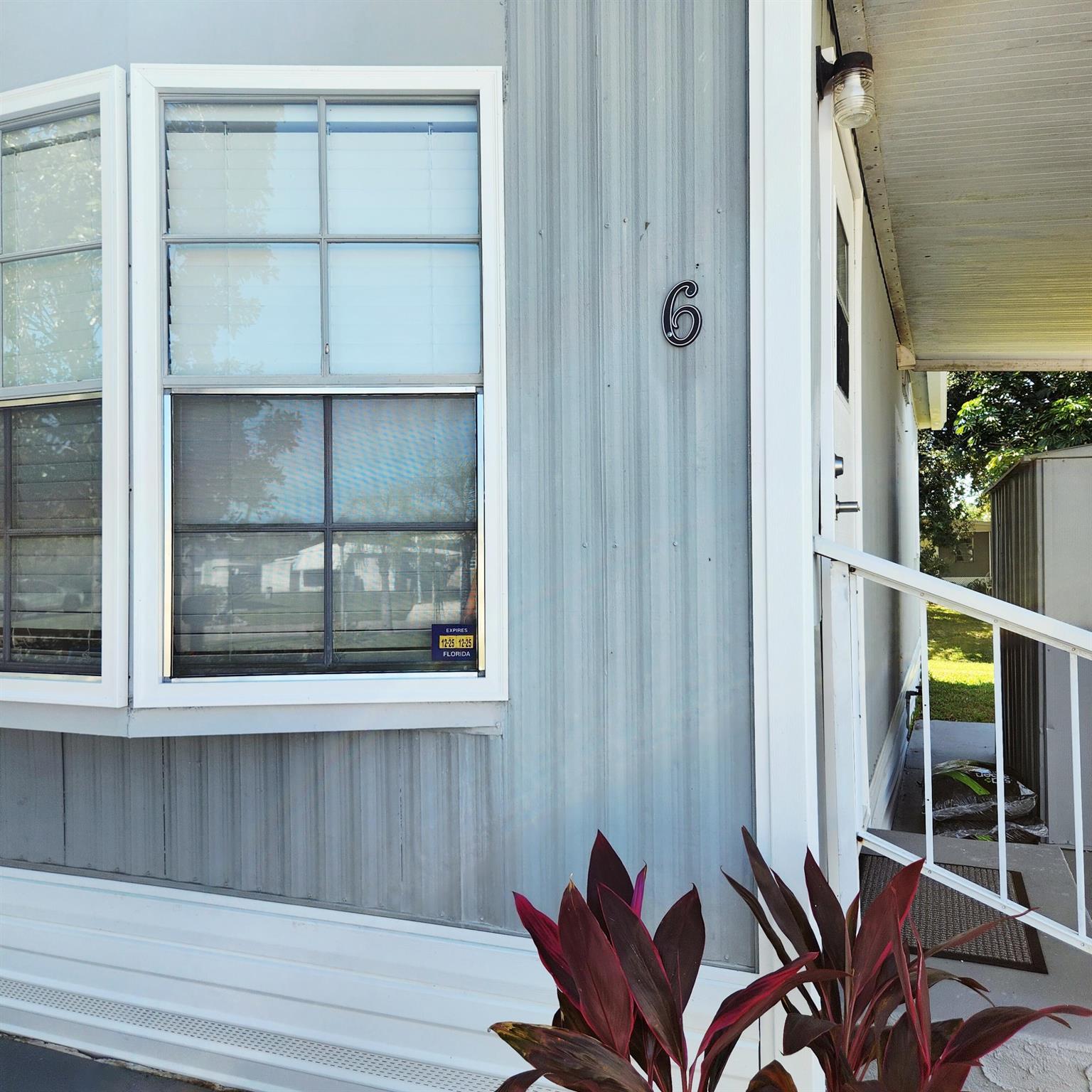 Spanish Lakes Riverfront - Residential