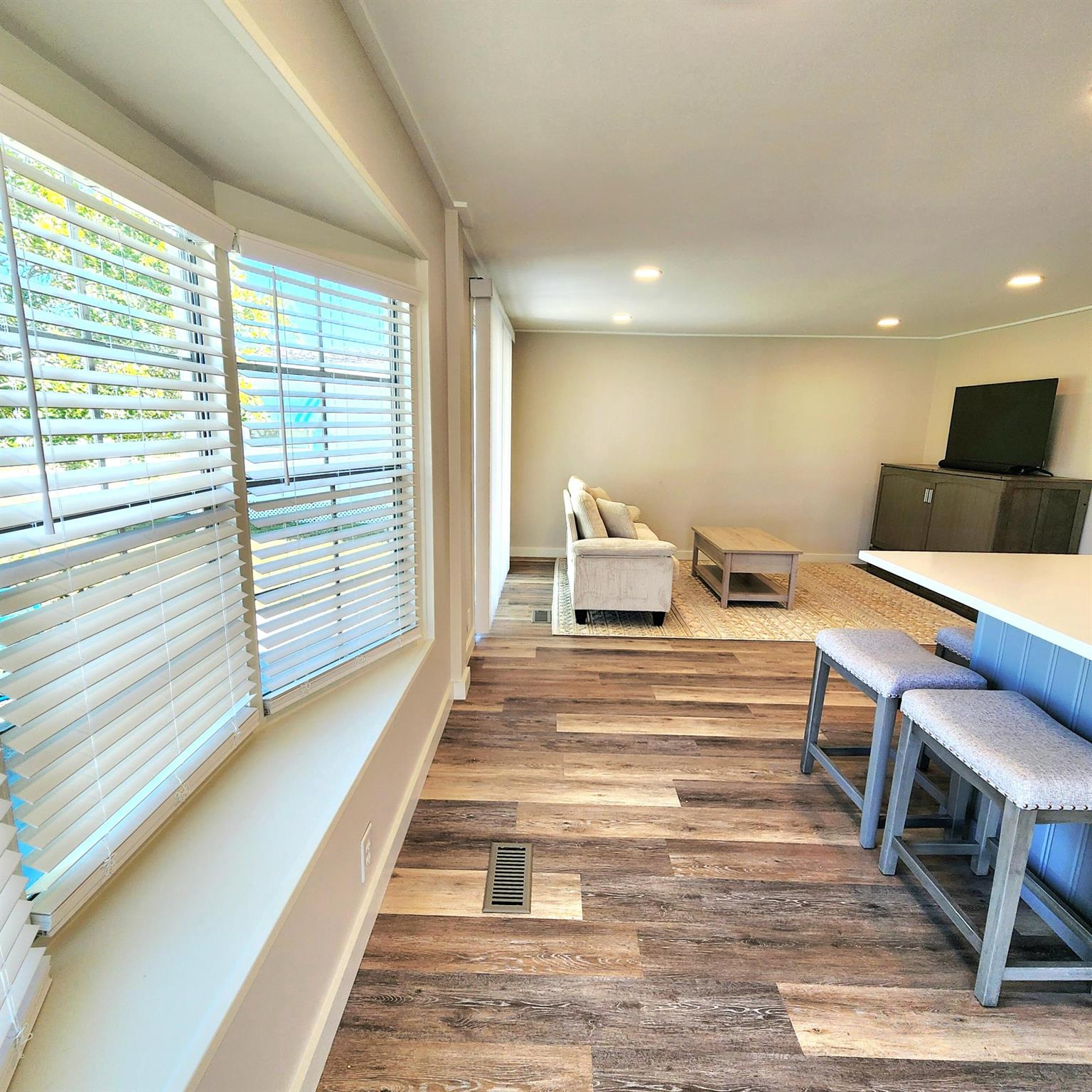 Spanish Lakes Riverfront - Residential