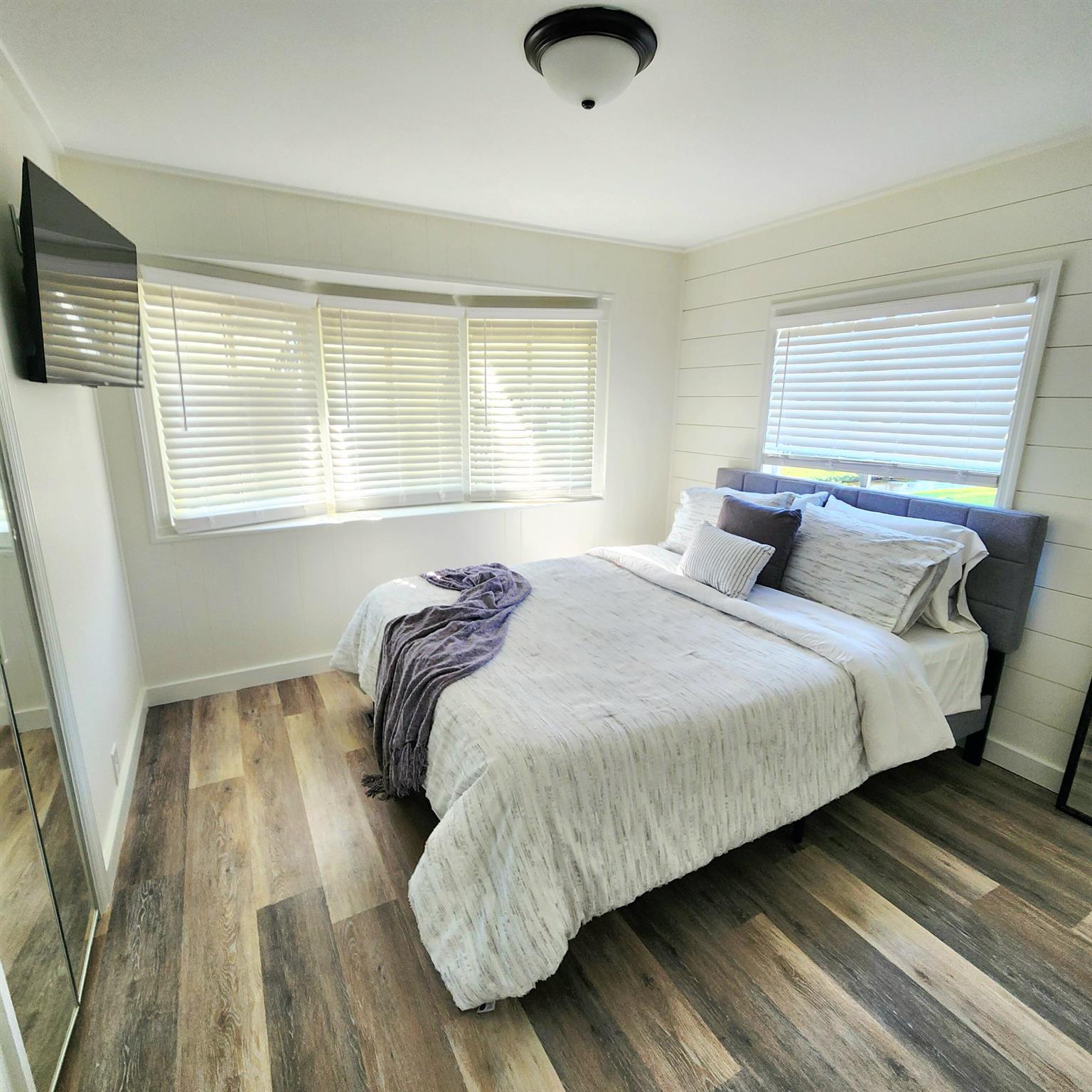 Spanish Lakes Riverfront - Residential