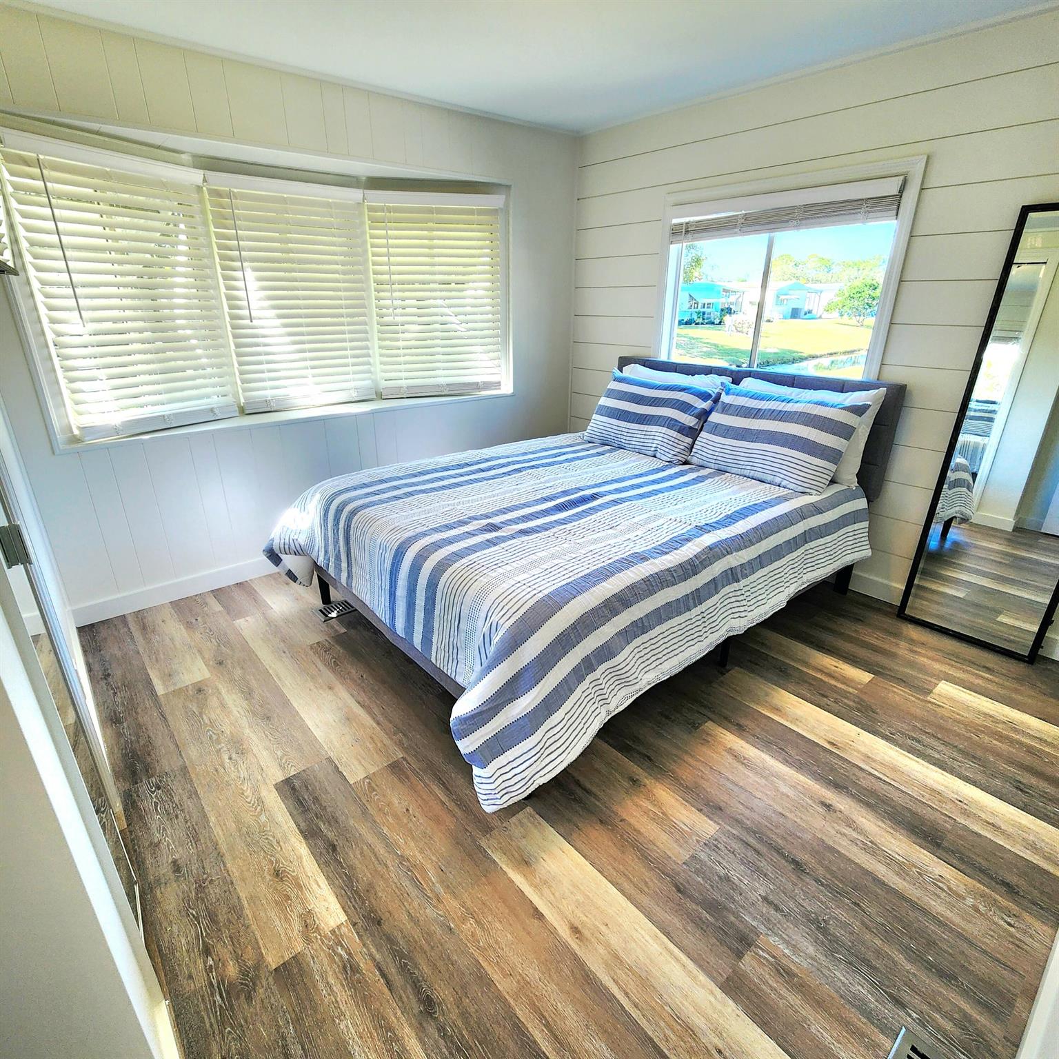 Spanish Lakes Riverfront - Residential