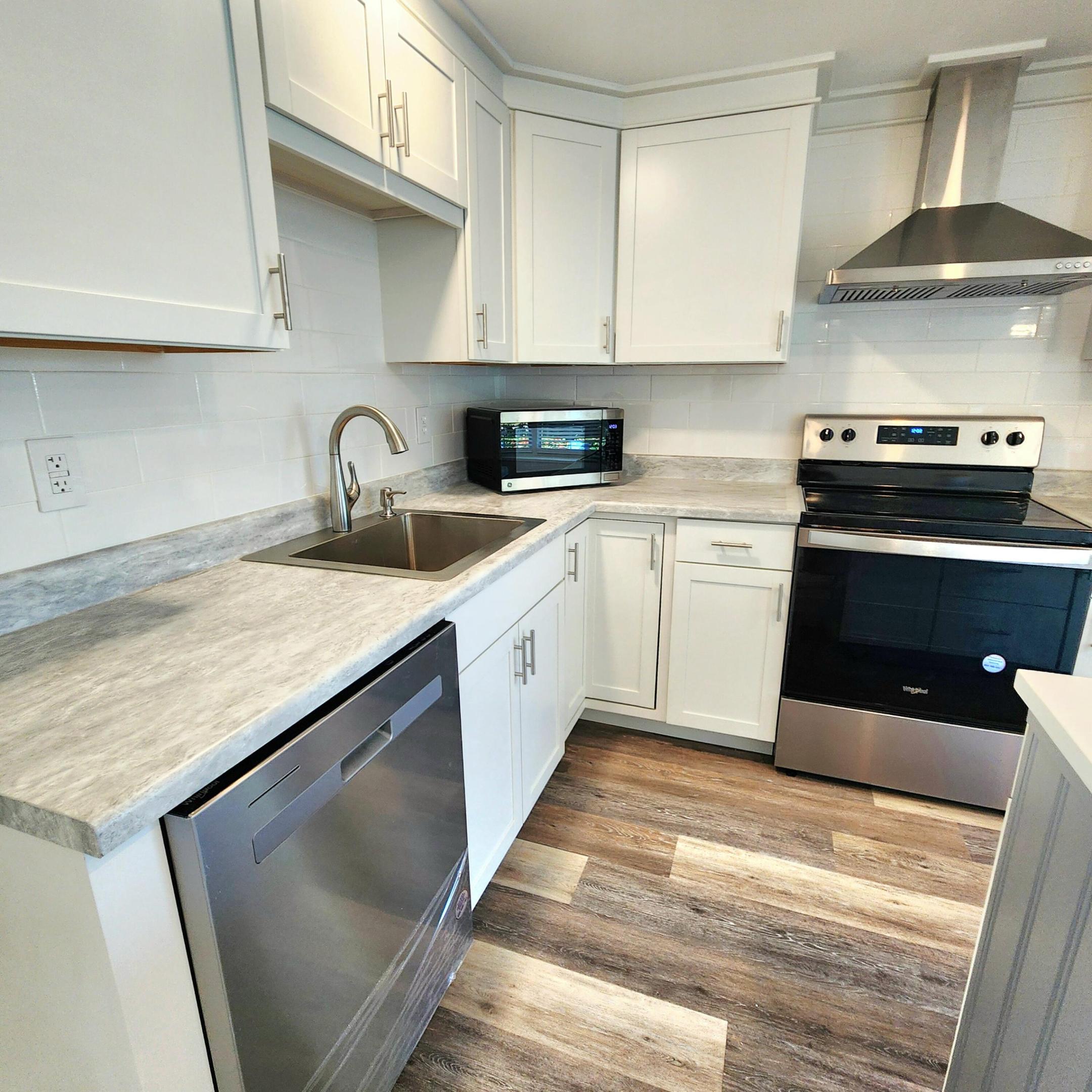 Spanish Lakes Riverfront - Residential