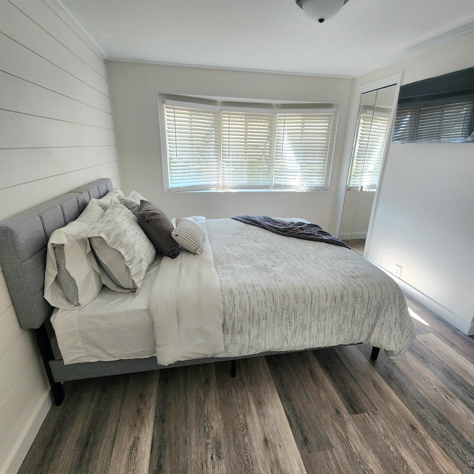 Spanish Lakes Riverfront - Residential