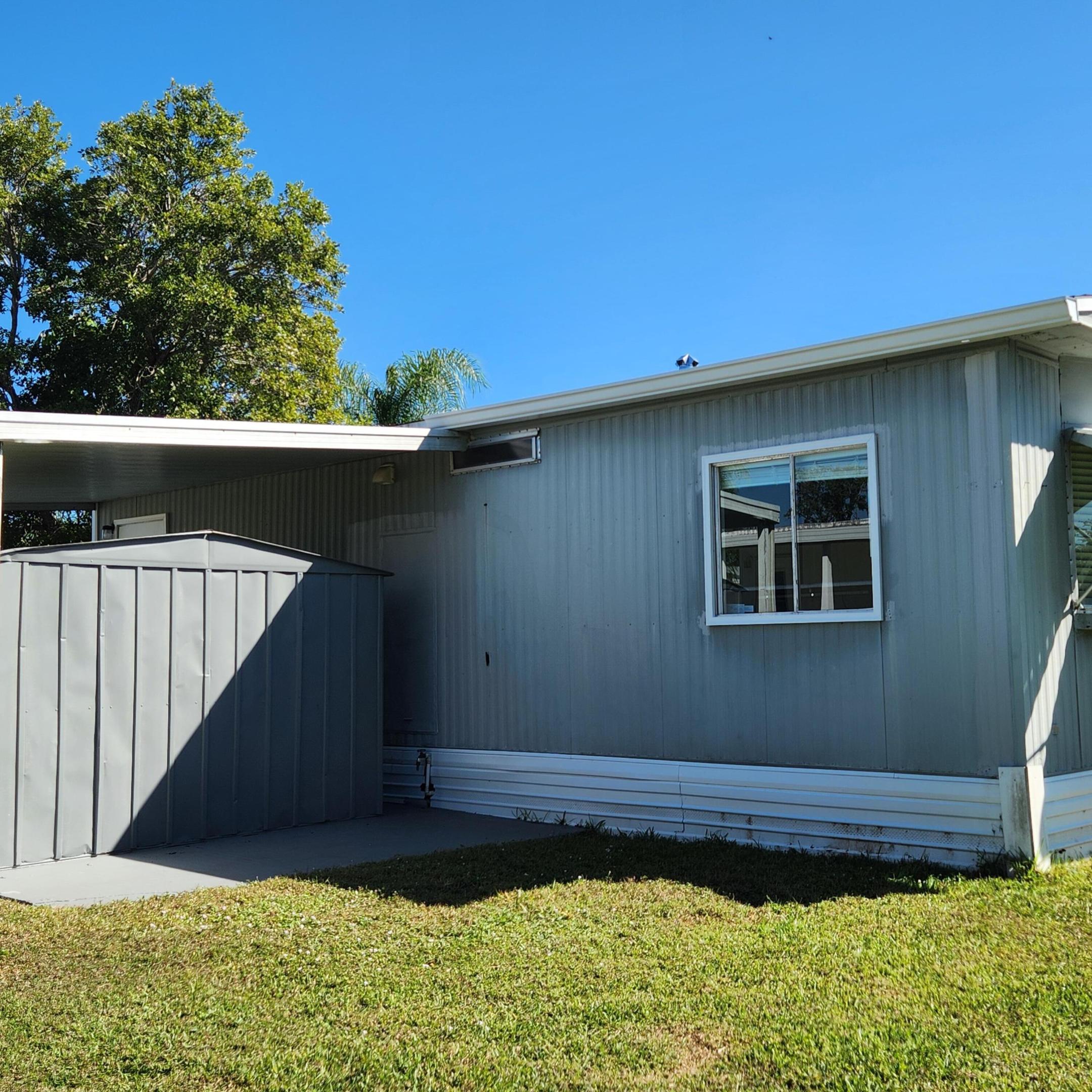 Spanish Lakes Riverfront - Residential