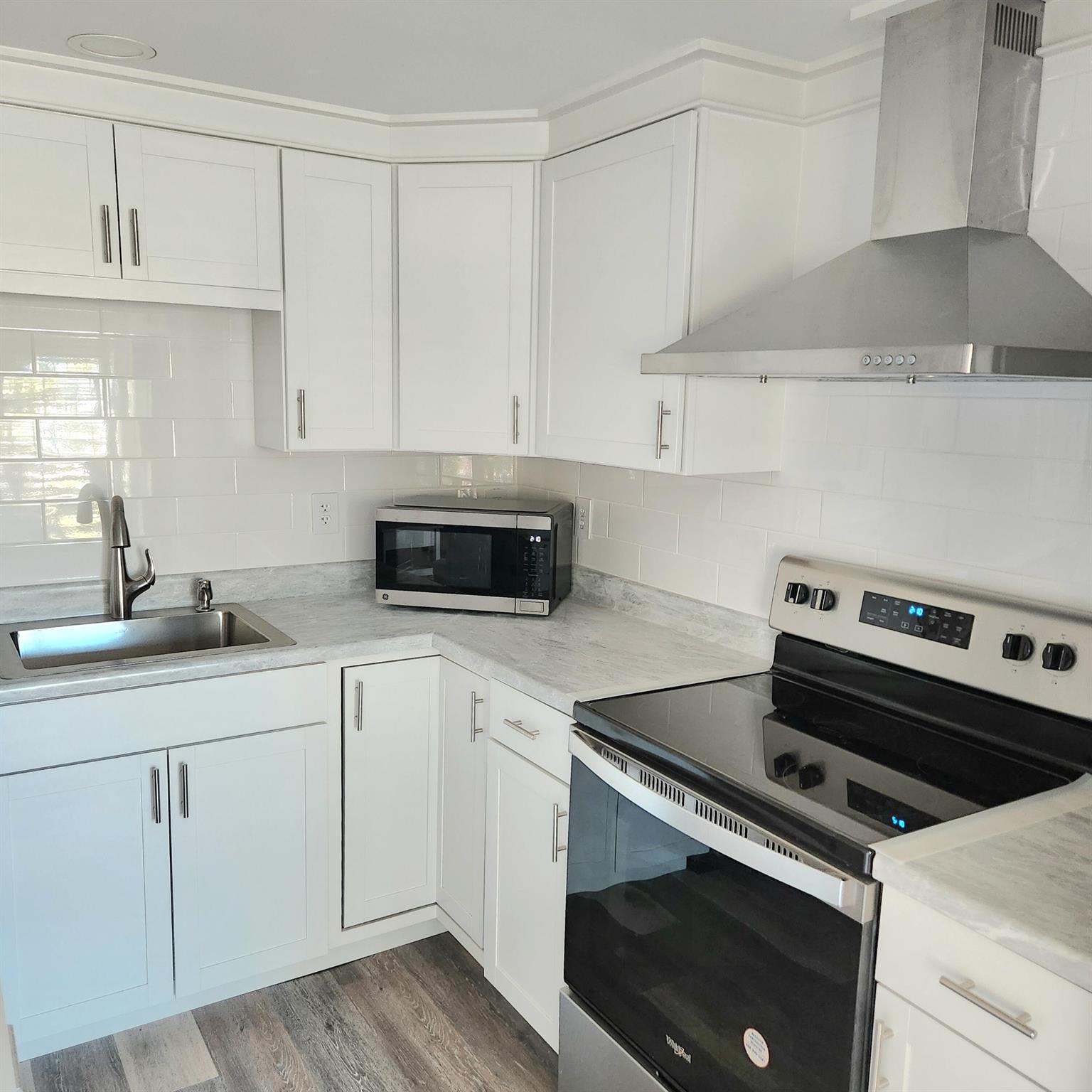 Spanish Lakes Riverfront - Residential