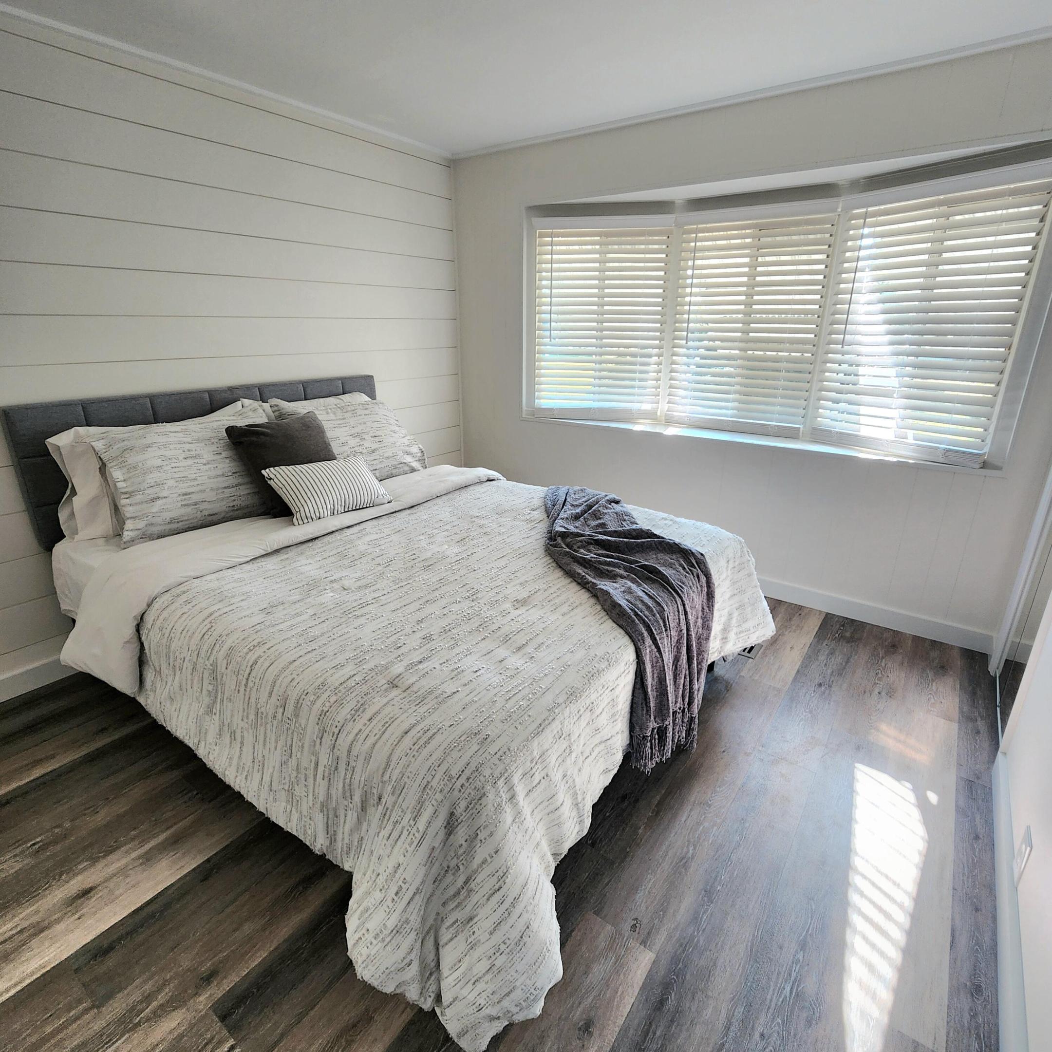 Spanish Lakes Riverfront - Residential