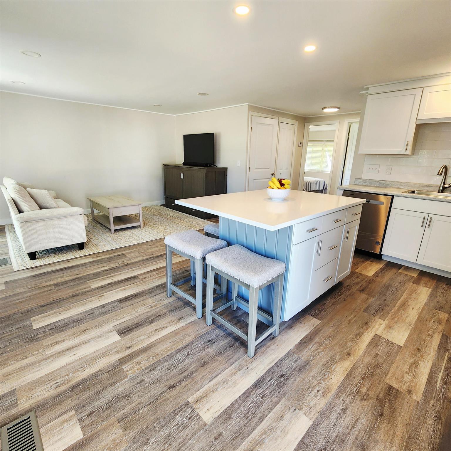 Spanish Lakes Riverfront - Residential