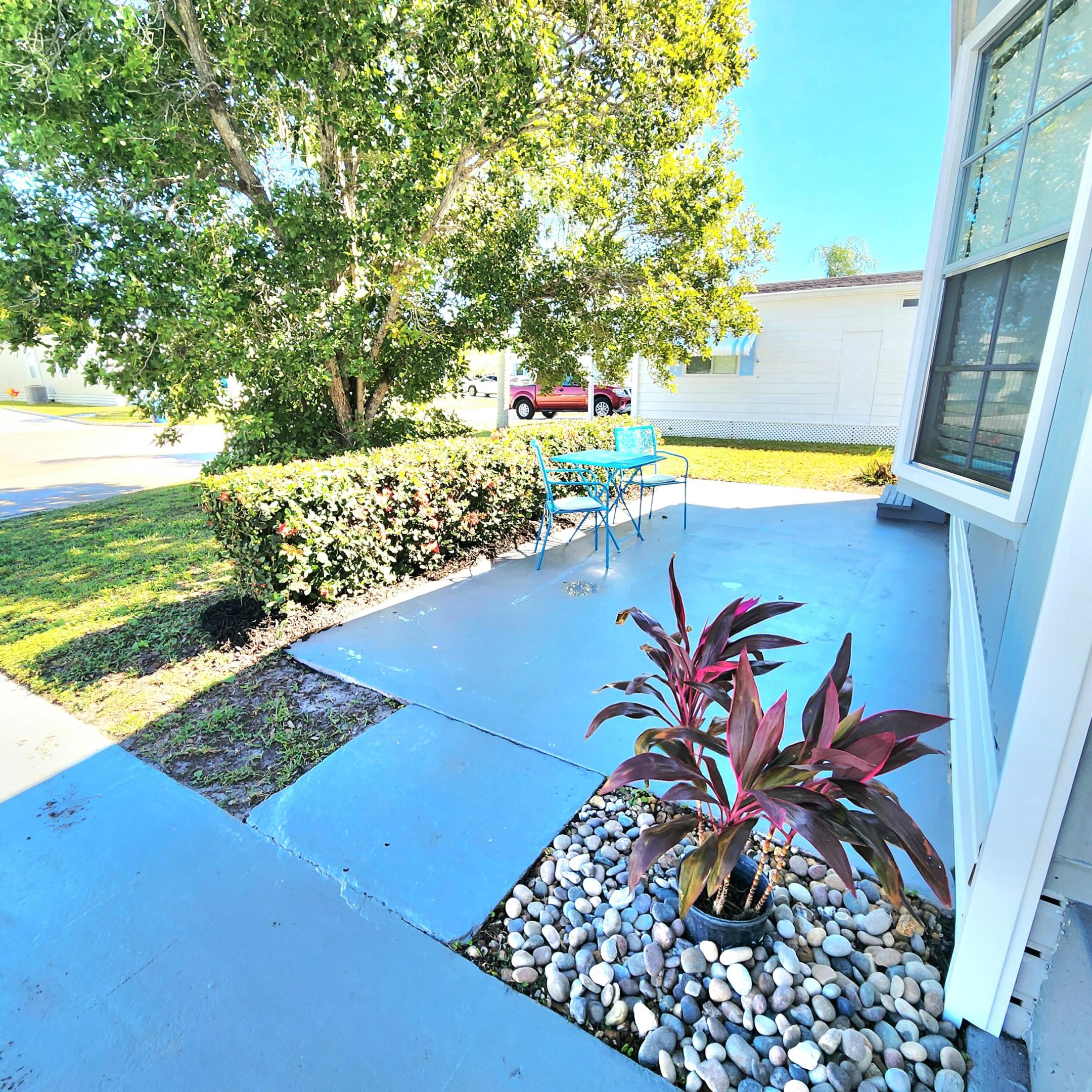 Spanish Lakes Riverfront - Residential