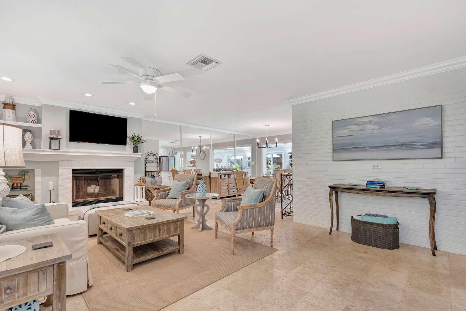 5531 HIBISCUS Road