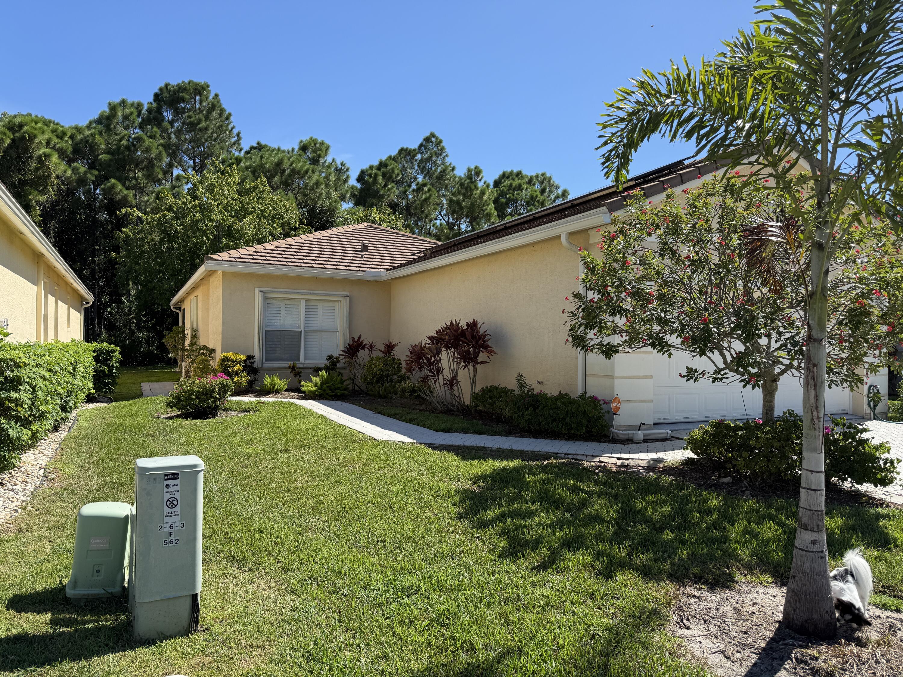 LAKE FOREST - Residential Lease