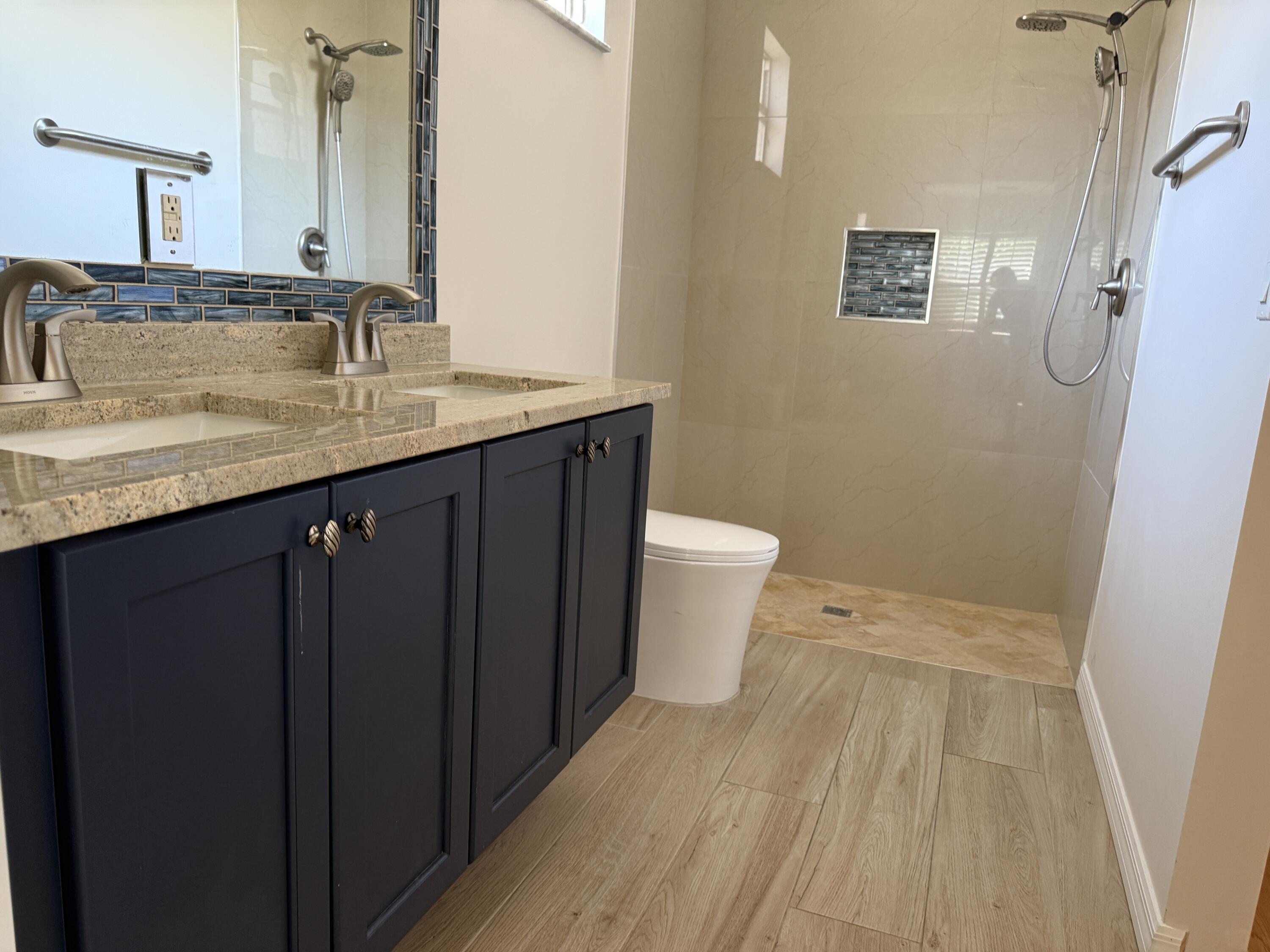 LAKE FOREST - Residential Lease