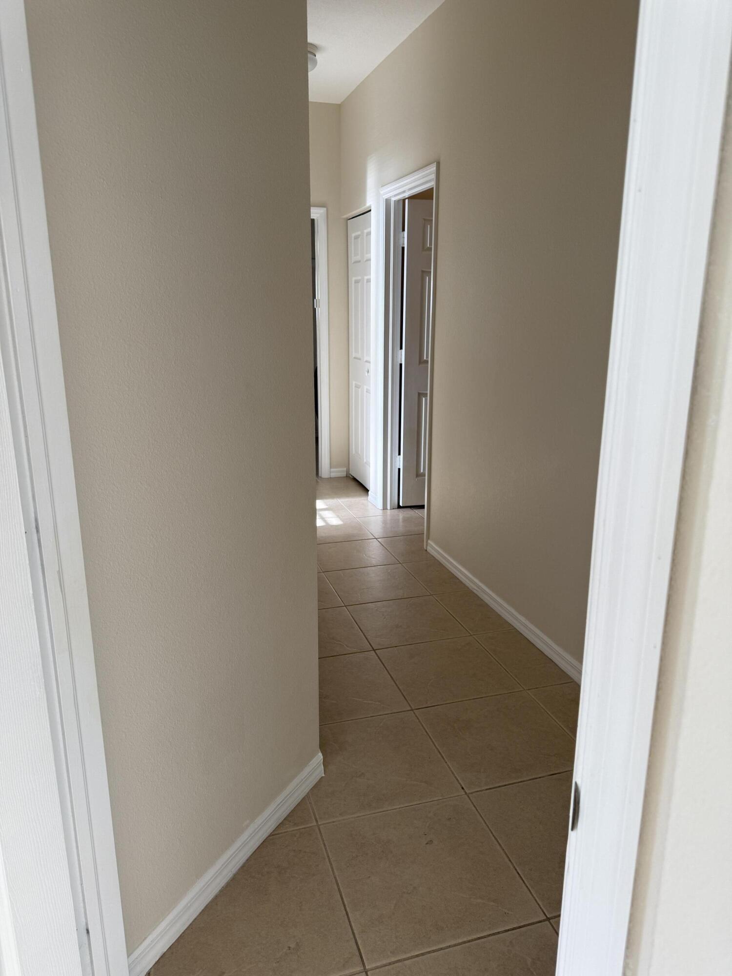 LAKE FOREST - Residential Lease
