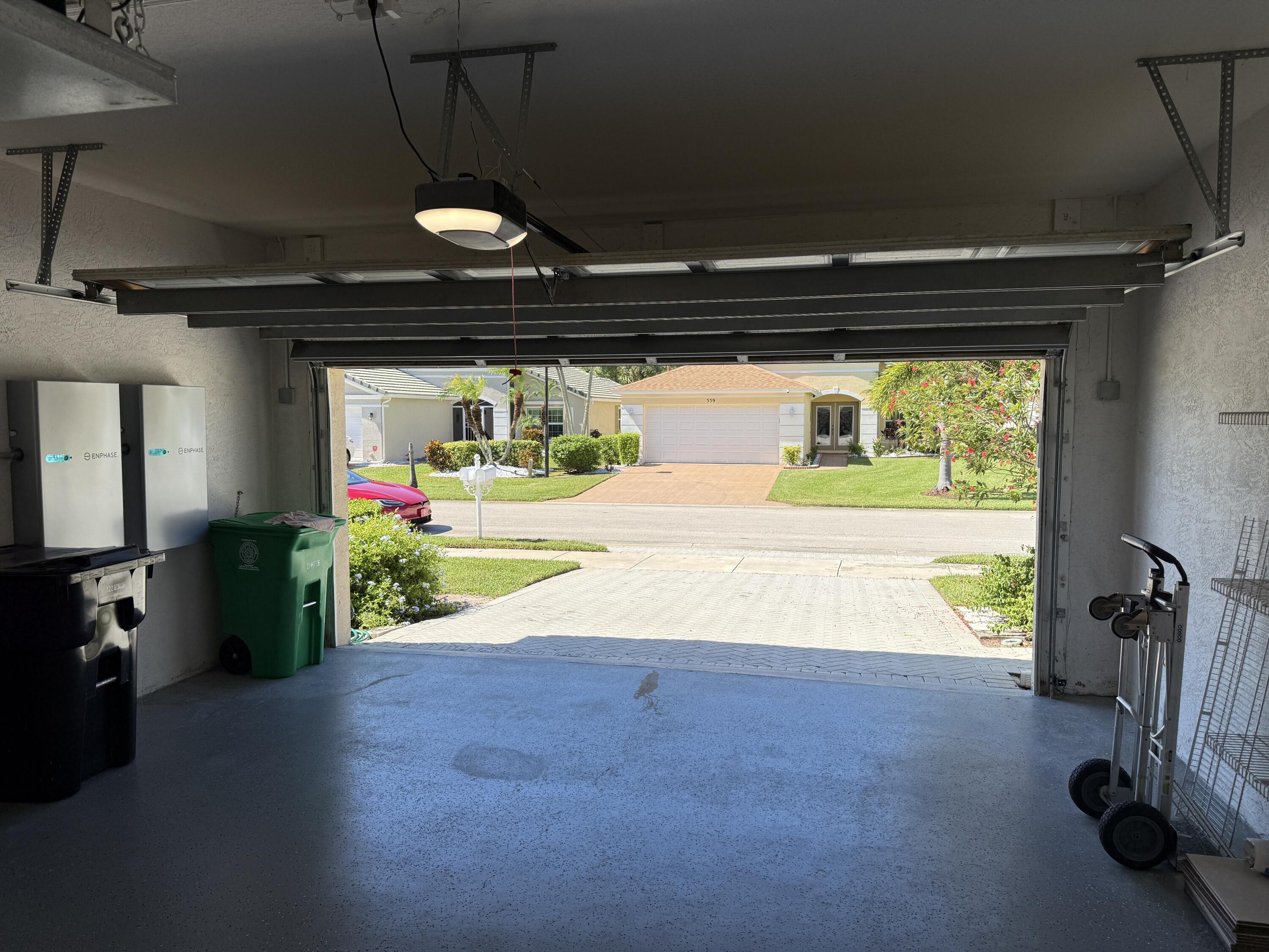LAKE FOREST - Residential Lease