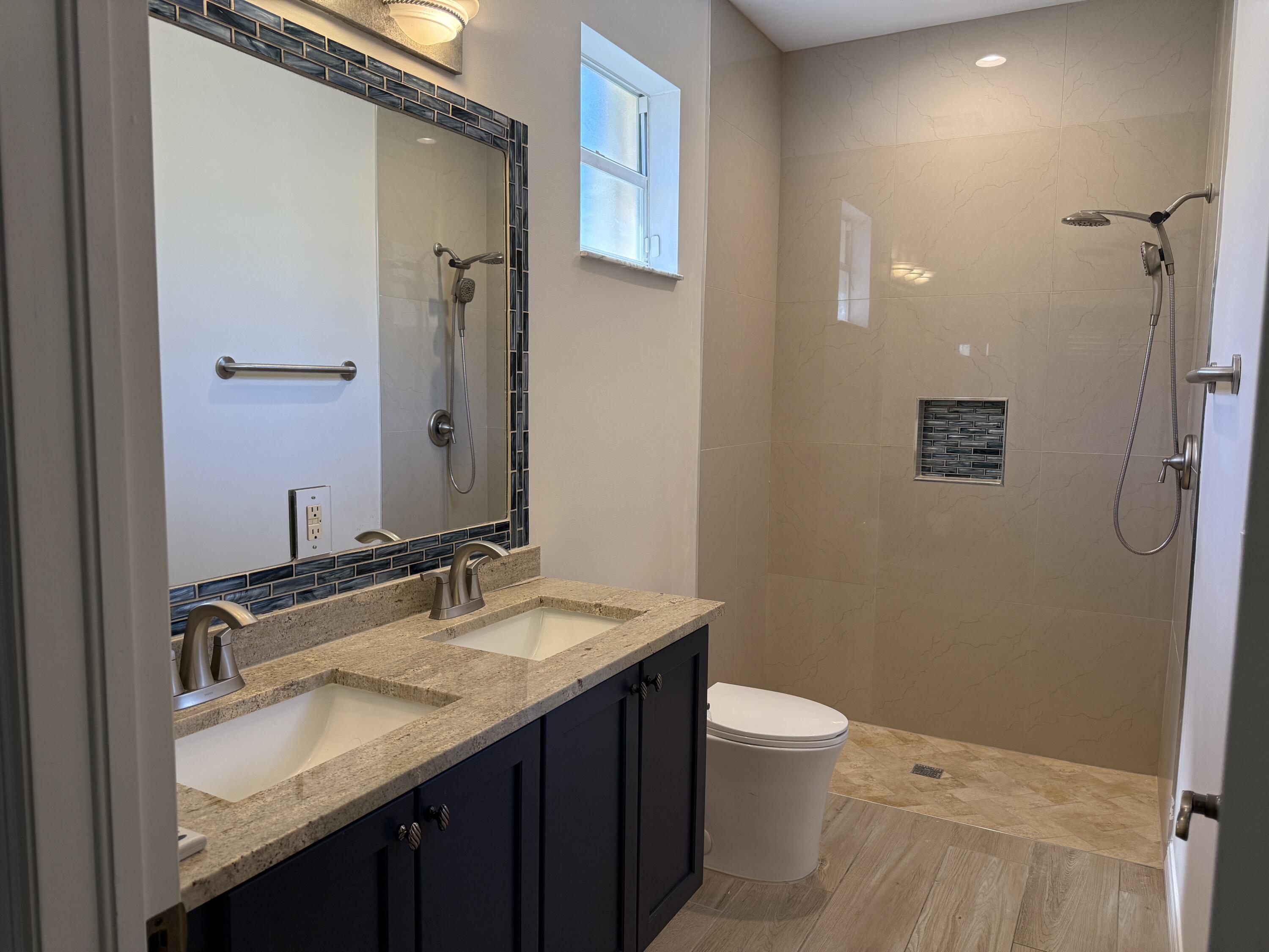 LAKE FOREST - Residential Lease