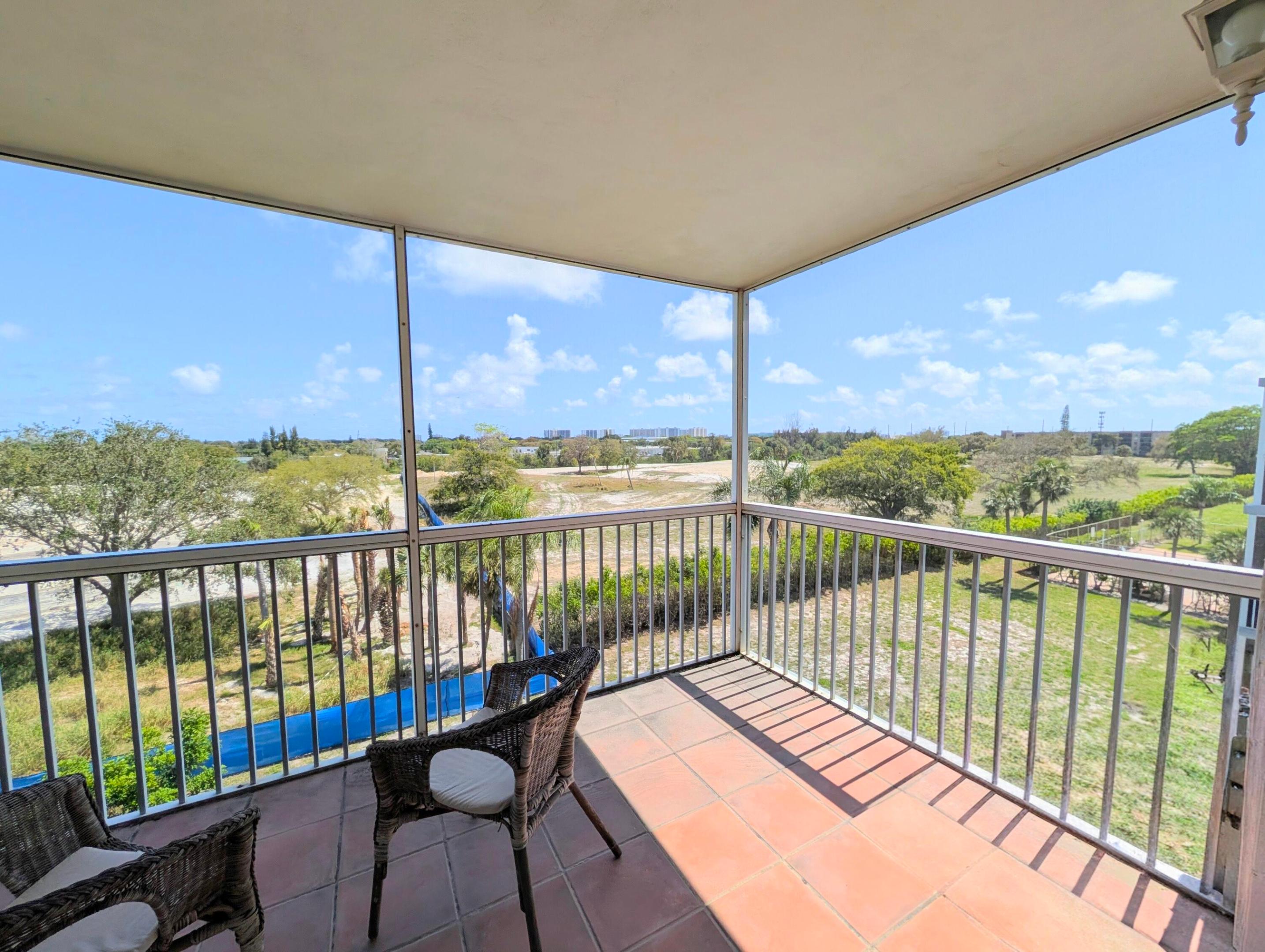 Boca Teeca Condo Unit 03 - Residential