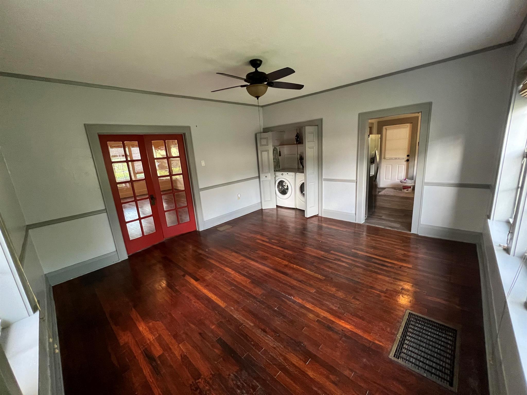 SAN LUCIE PLAZA SUBDIVISI - Residential Lease