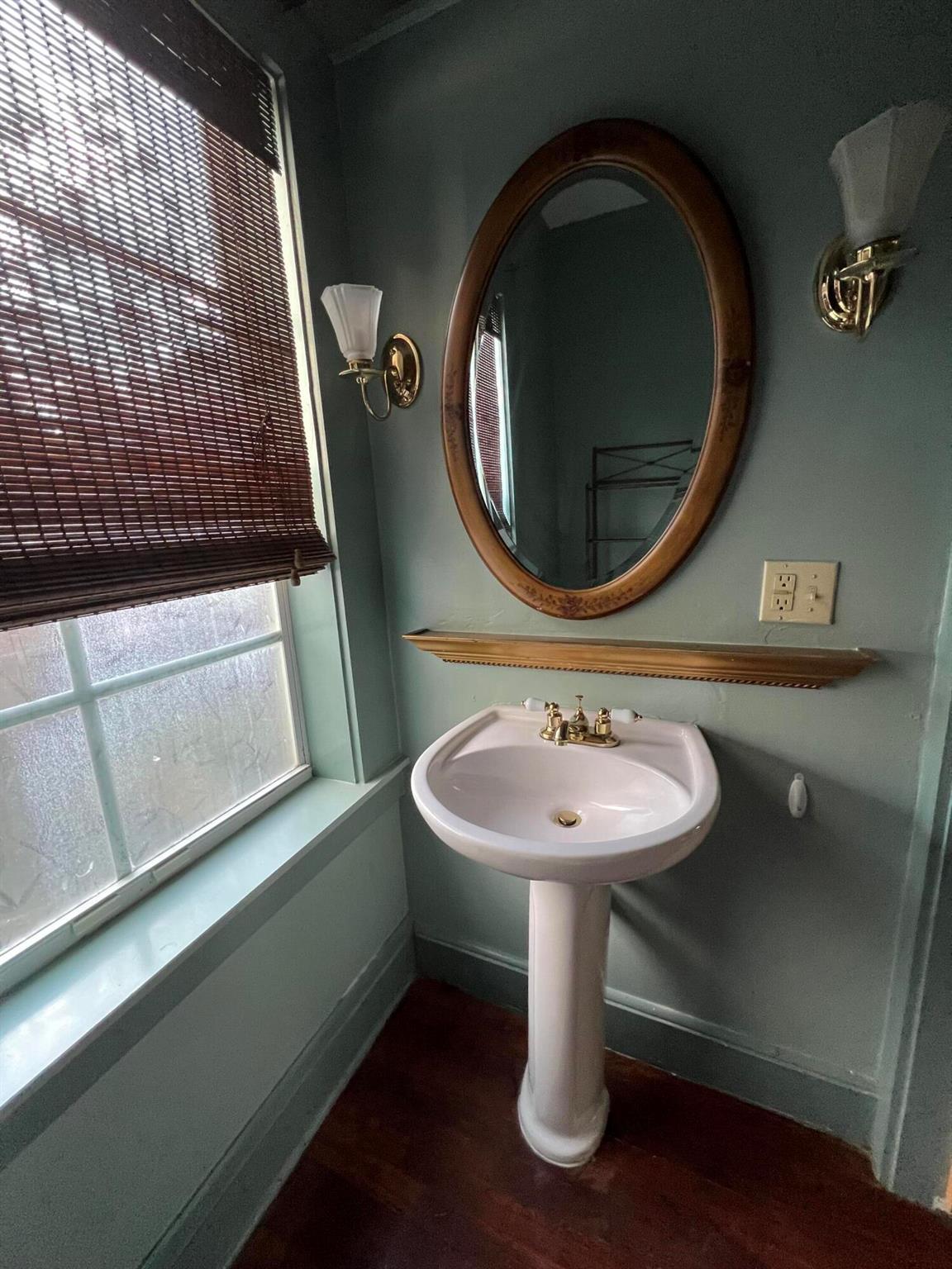 SAN LUCIE PLAZA SUBDIVISI - Residential Lease