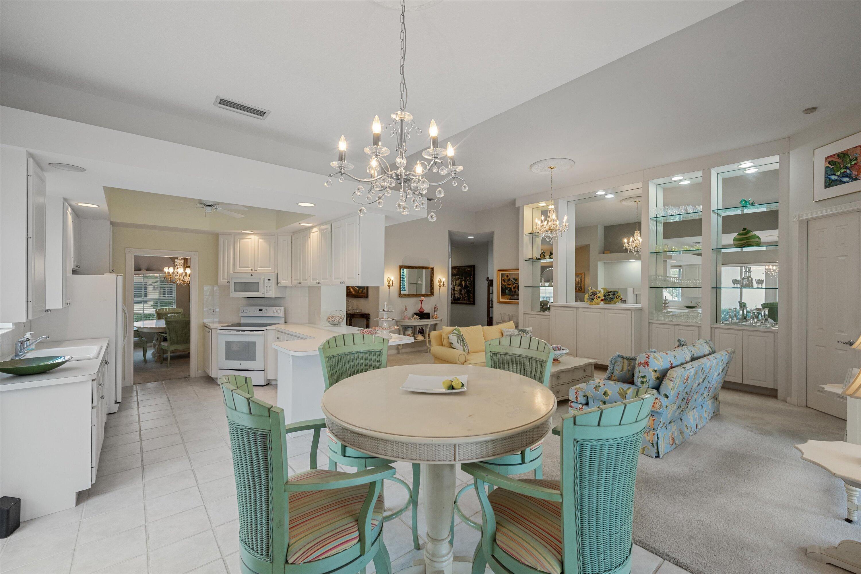 RIVERWALK 4 - Residential