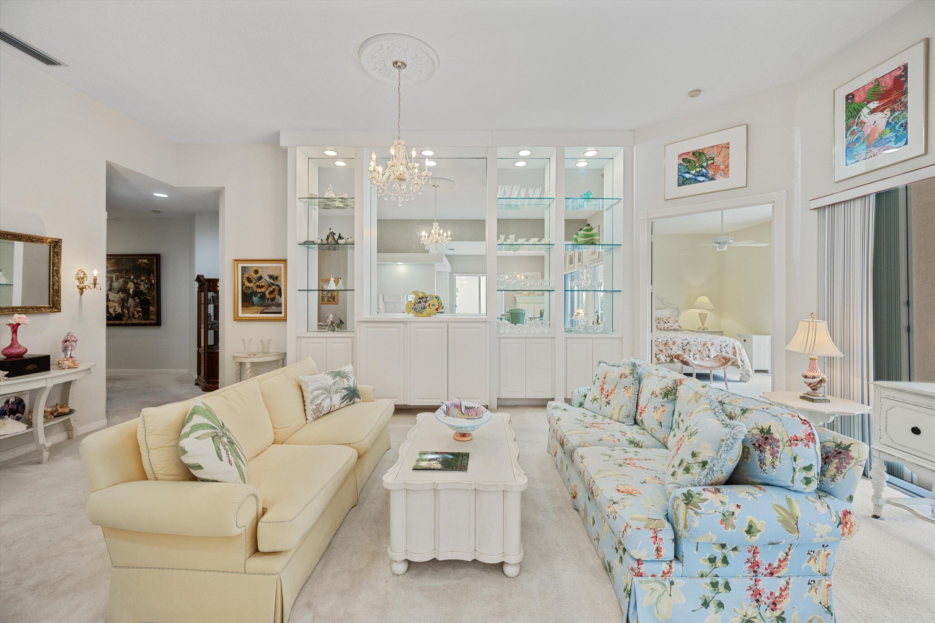 RIVERWALK 4 - Residential