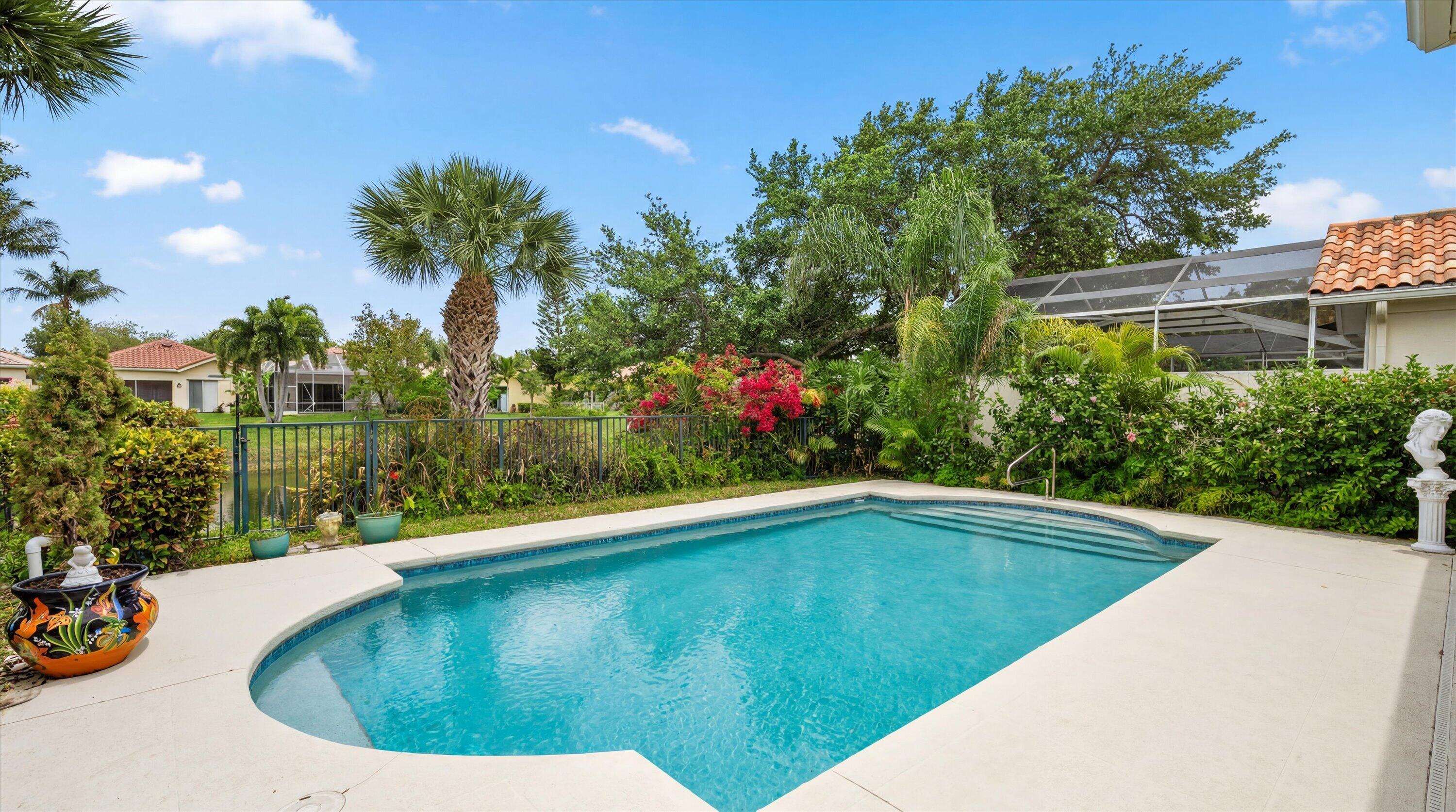 RIVERWALK 4 - Residential