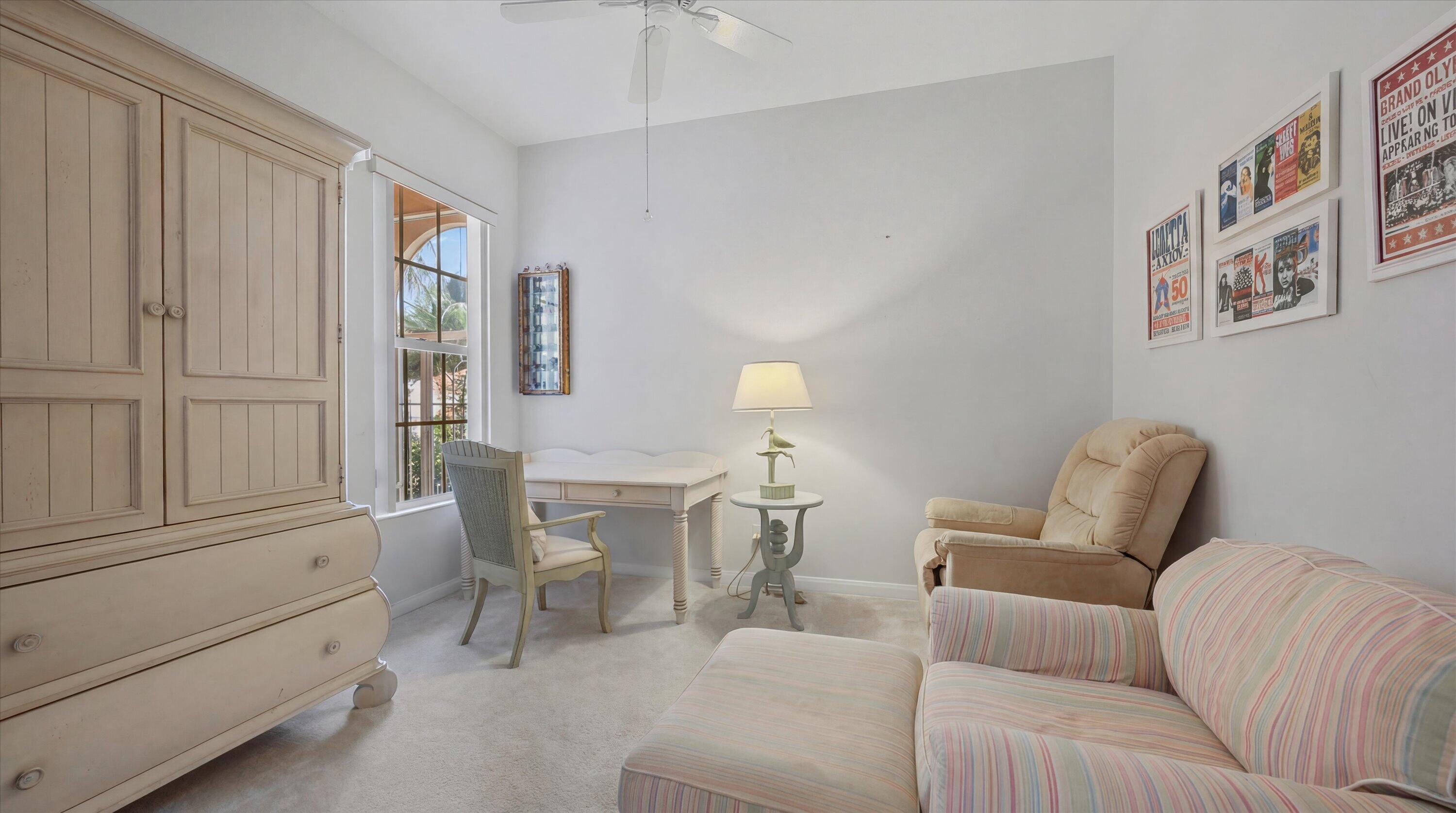 RIVERWALK 4 - Residential