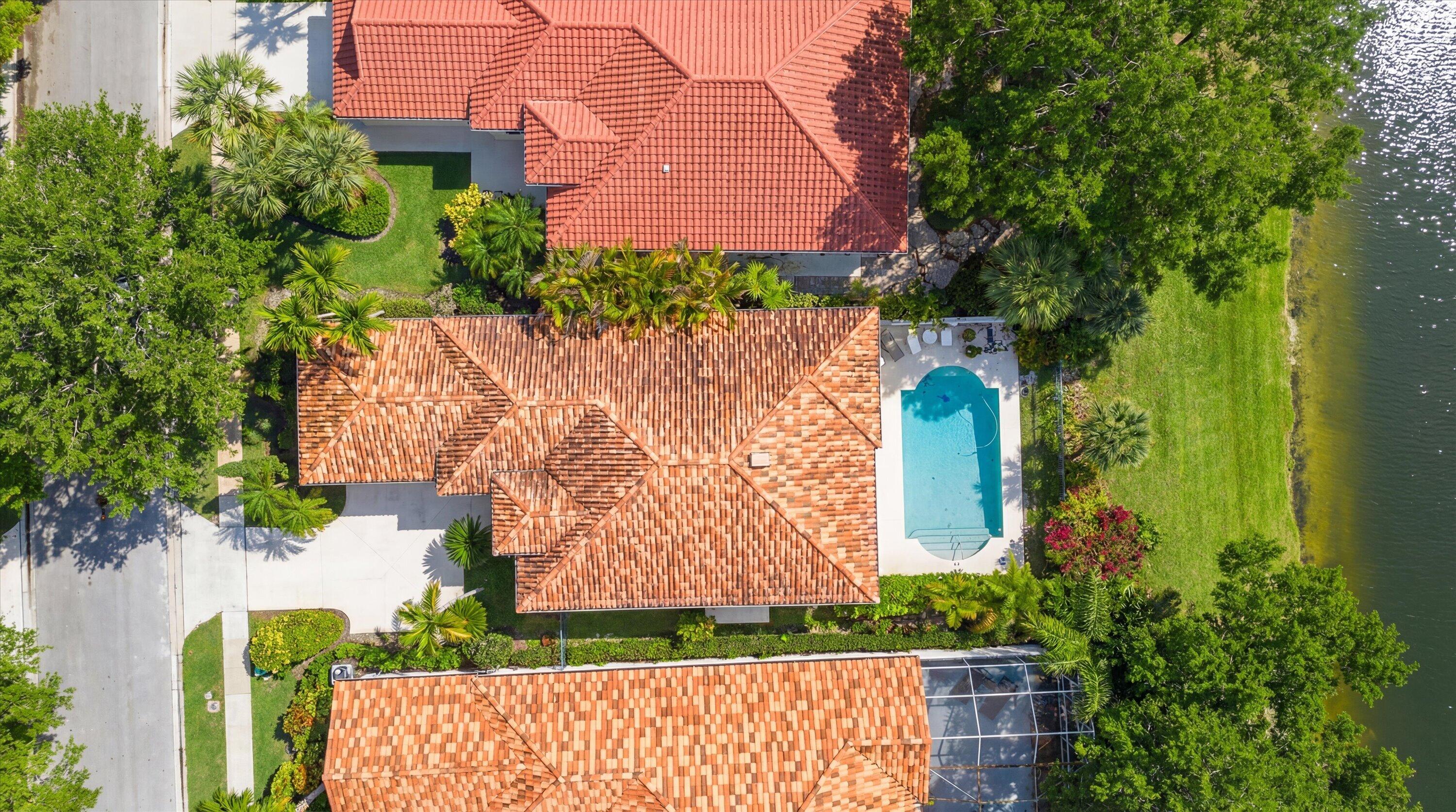 RIVERWALK 4 - Residential