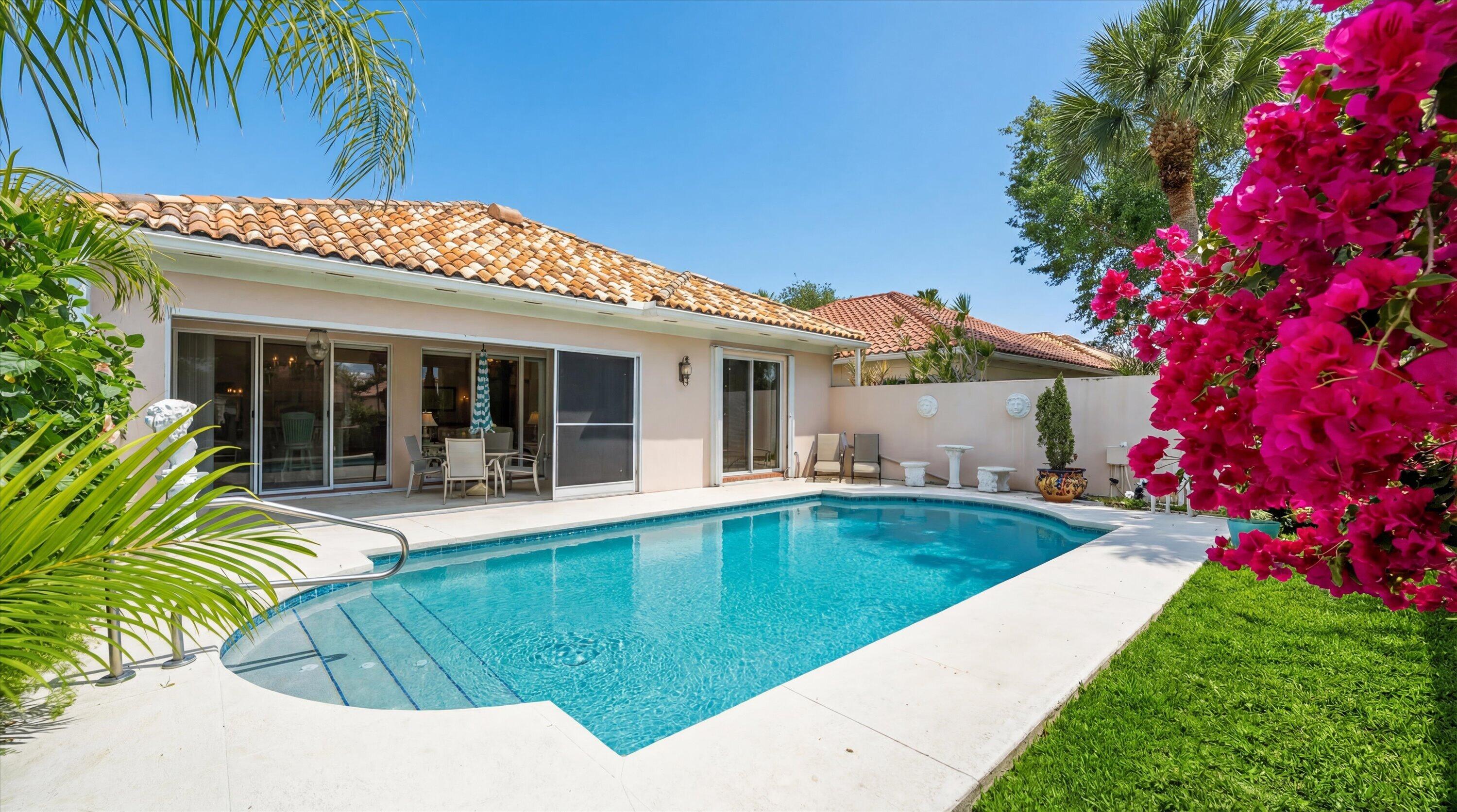 RIVERWALK 4 - Residential