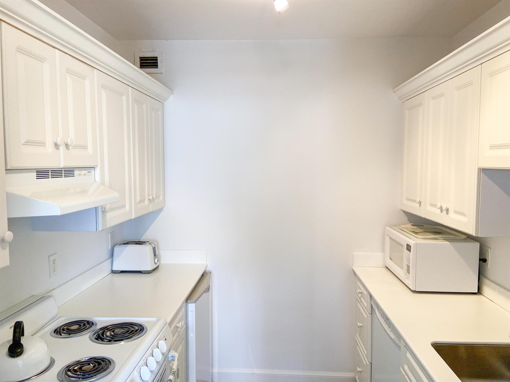 PALM BEACH TOWERS CONDO - Residential Lease