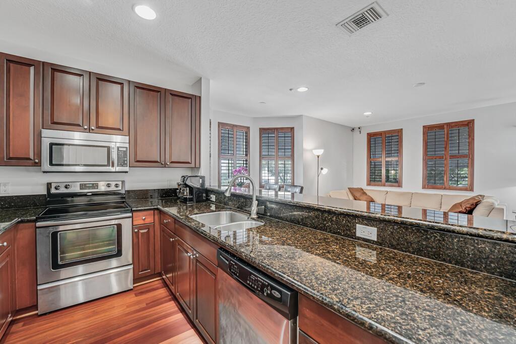 RENAISSANCE COMMONS PUD - Residential