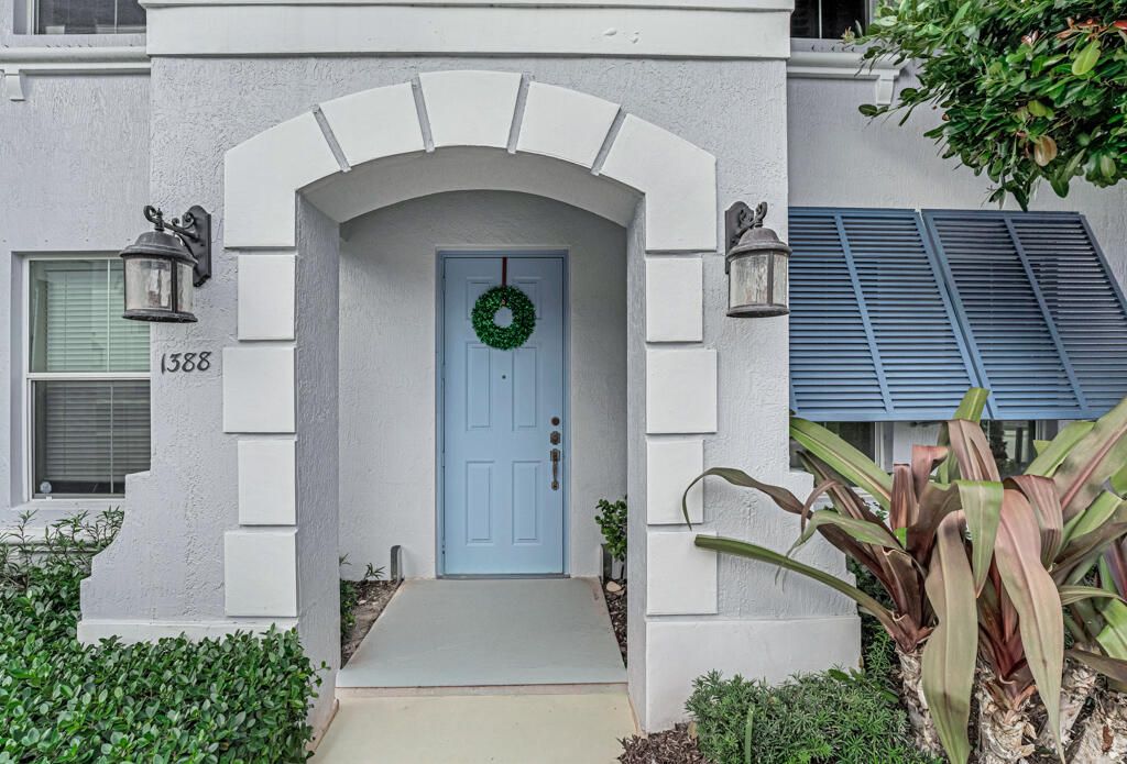 Photo of 1388 Via De Pepi, Boynton Beach, FL 33426 (MLS # R11150258)