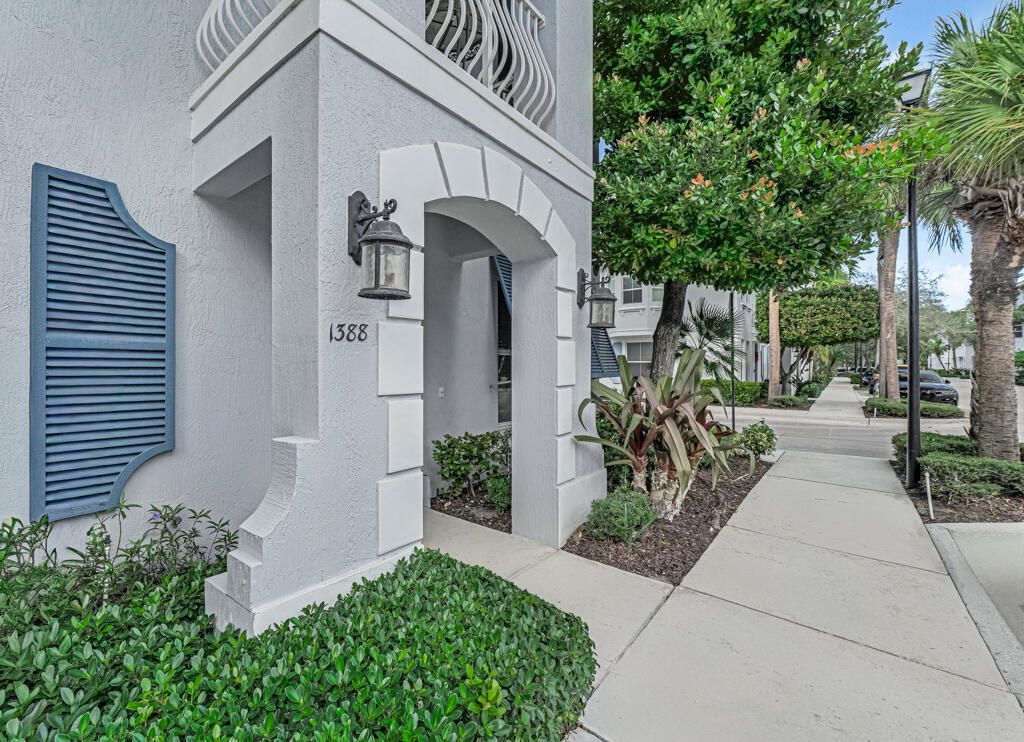 Photo of 1388 Via De Pepi, Boynton Beach, FL 33426 (MLS # R11150258)