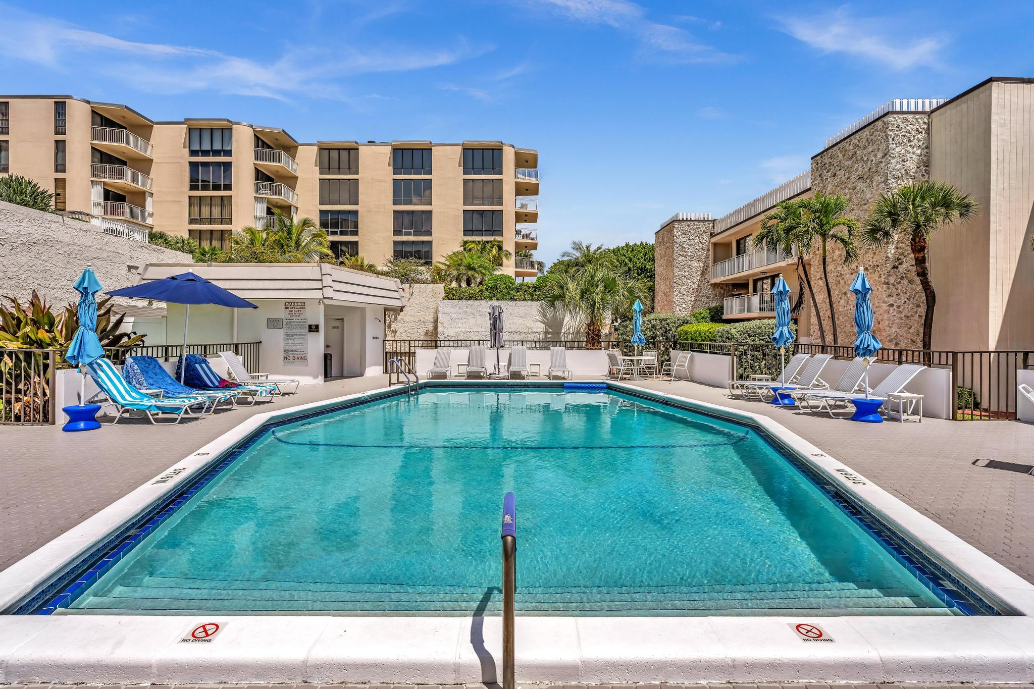 COSTA DEL REY CONDO - Residential