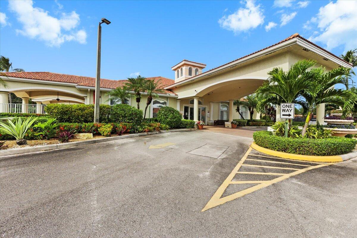 FLORAL LAKES 1 - Residential