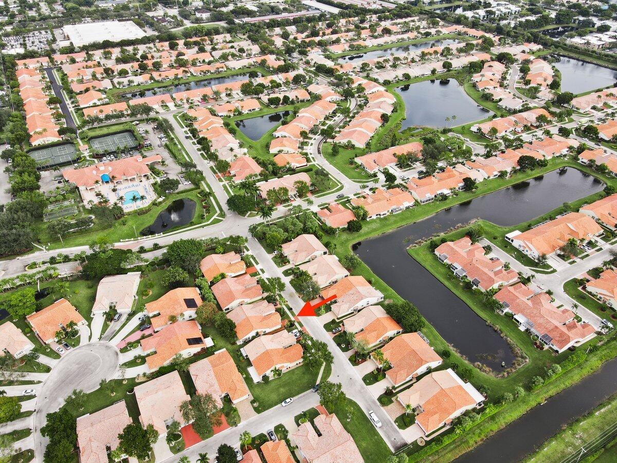 FLORAL LAKES 1 - Residential