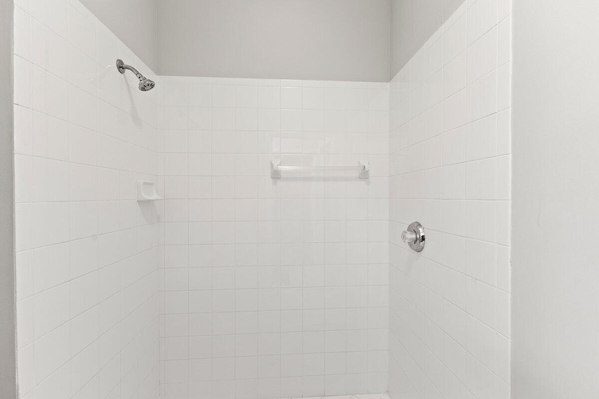 FLORAL LAKES 1 - Residential