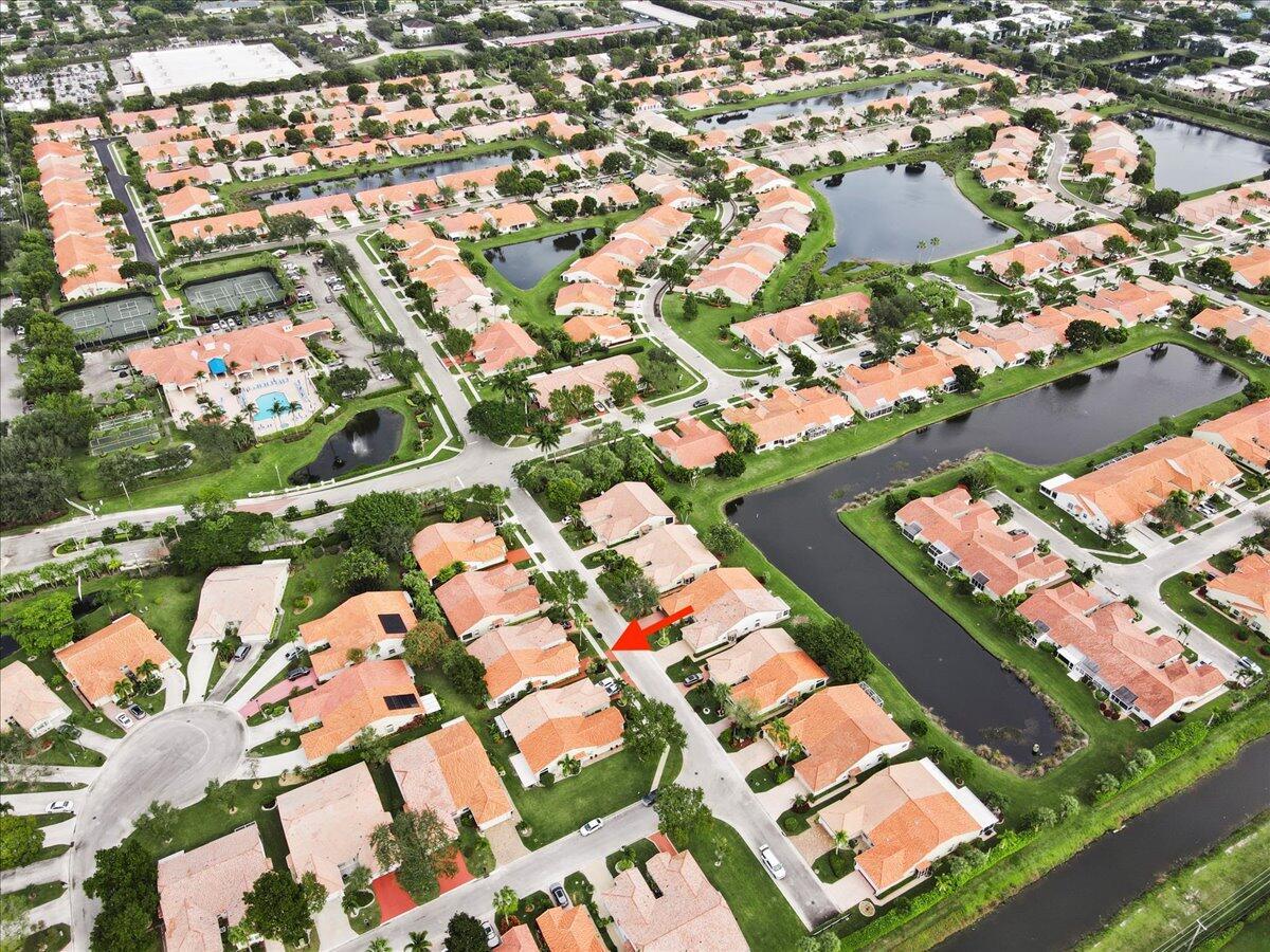 FLORAL LAKES 1 - Residential