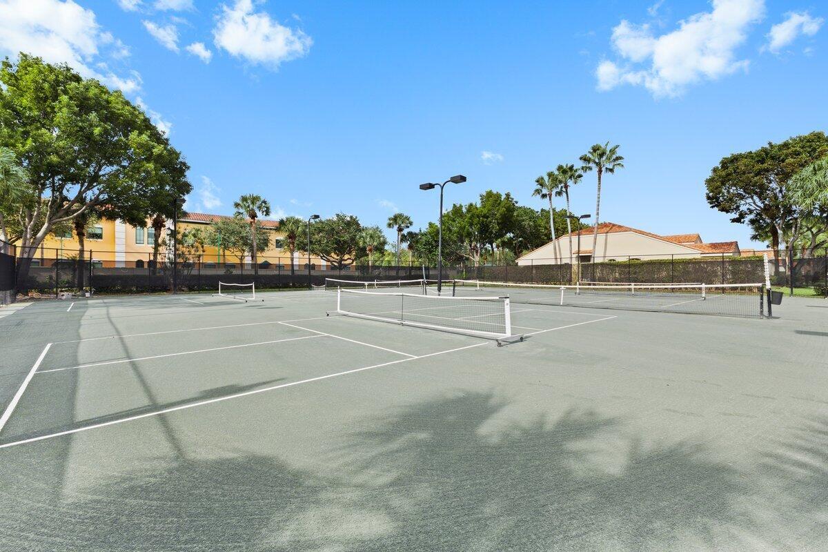 FLORAL LAKES 1 - Residential