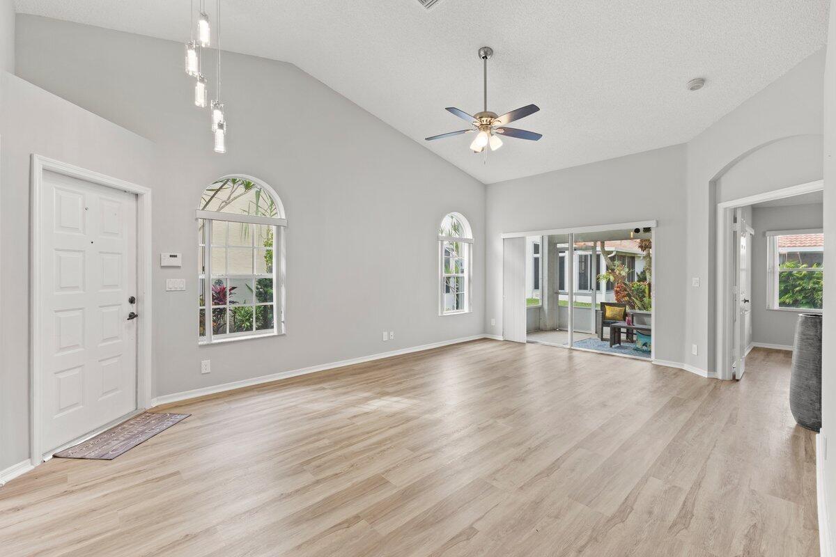 FLORAL LAKES 1 - Residential