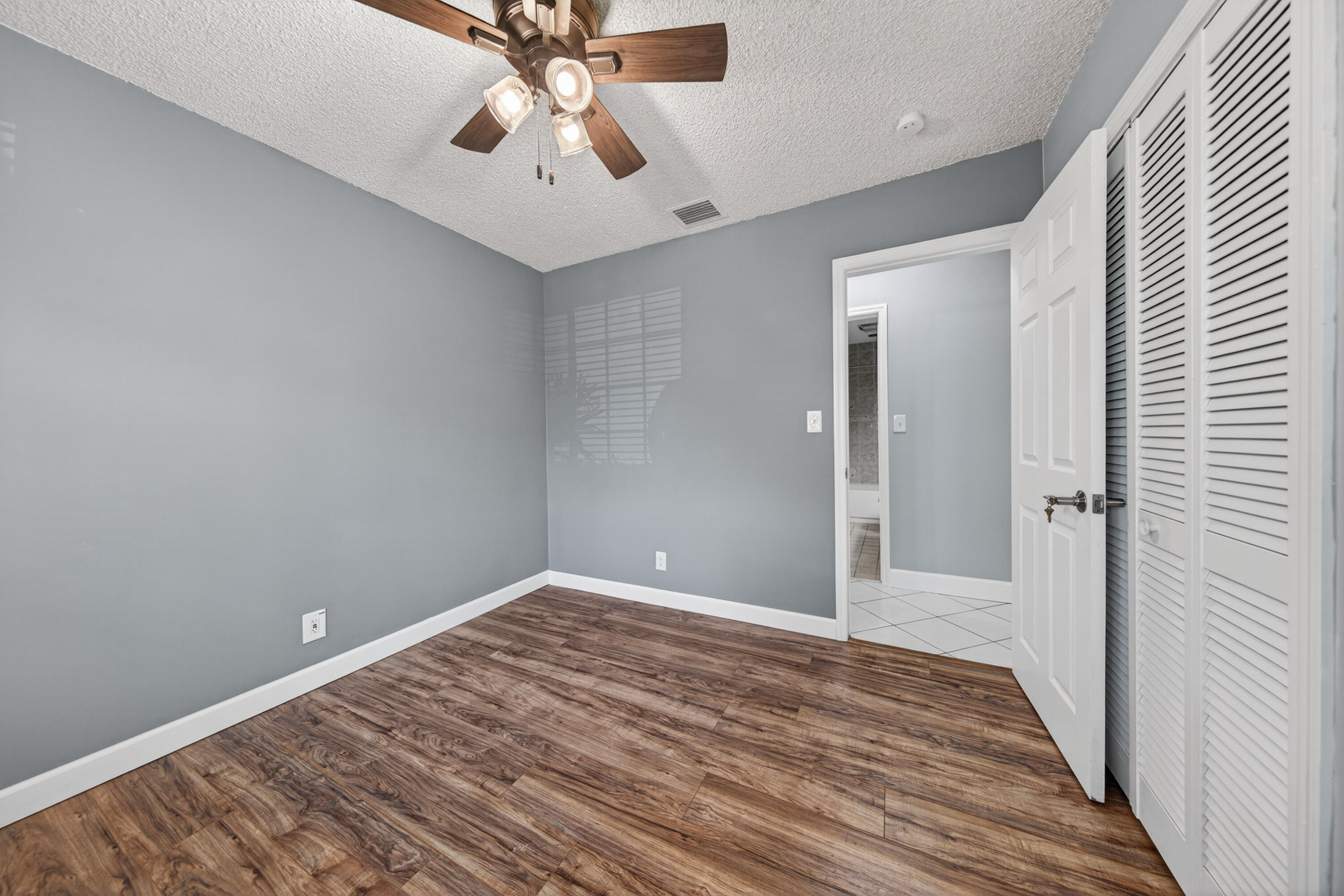 BOCA WOODS - Residential