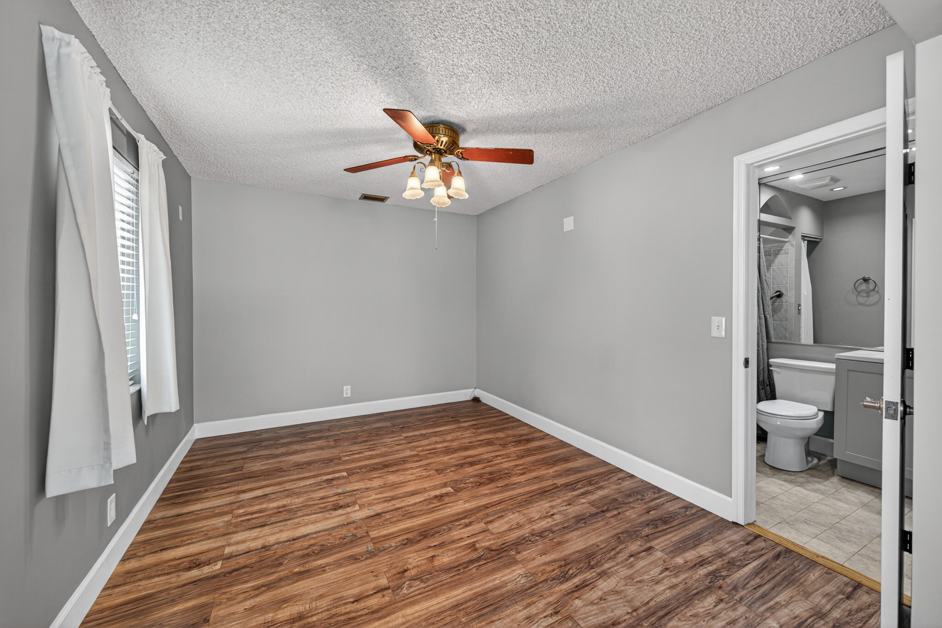 BOCA WOODS - Residential