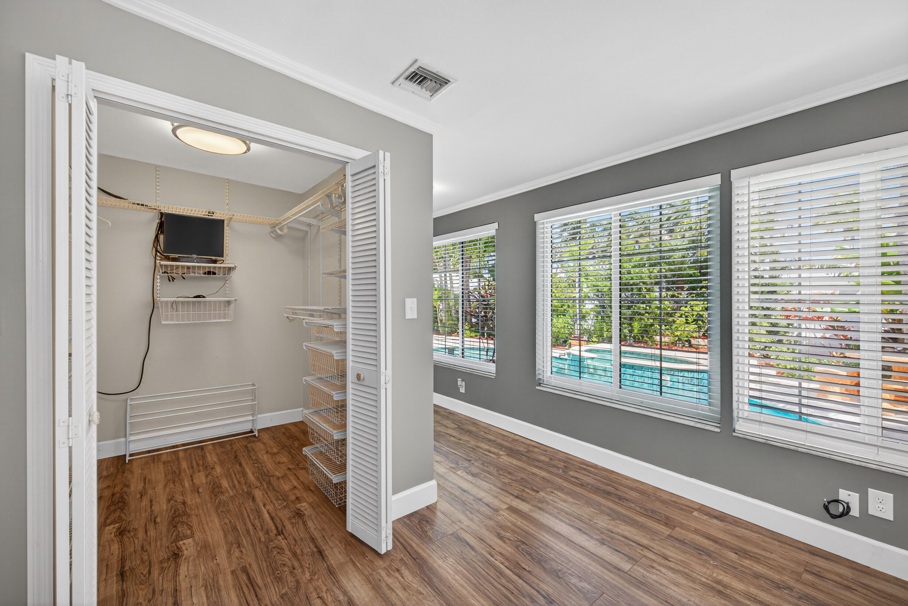 BOCA WOODS - Residential