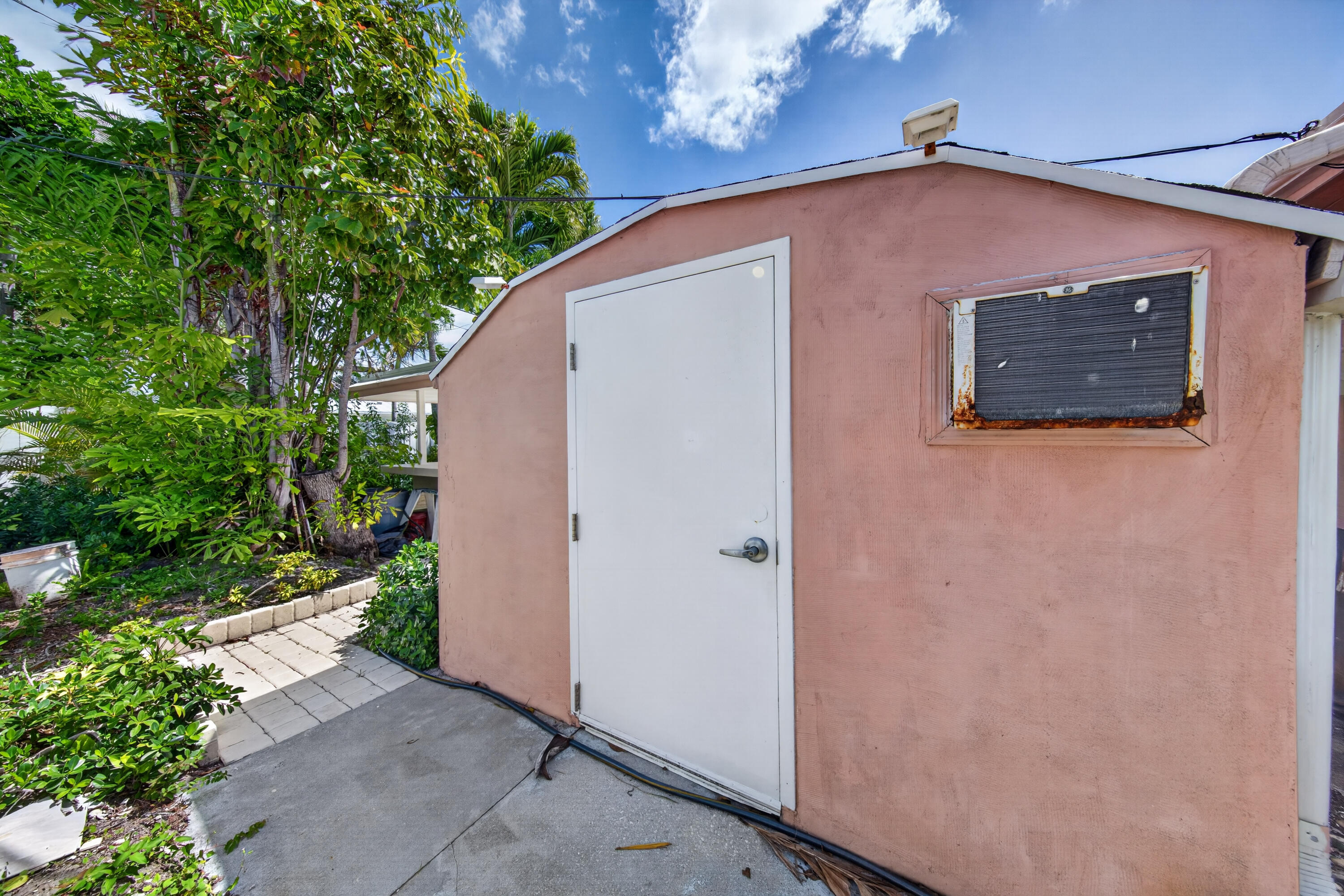 BOCA WOODS - Residential