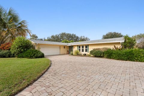 Photo of 8107 Damascus Drive, Palm Beach Gardens, FL 33418 (MLS # R11155154)