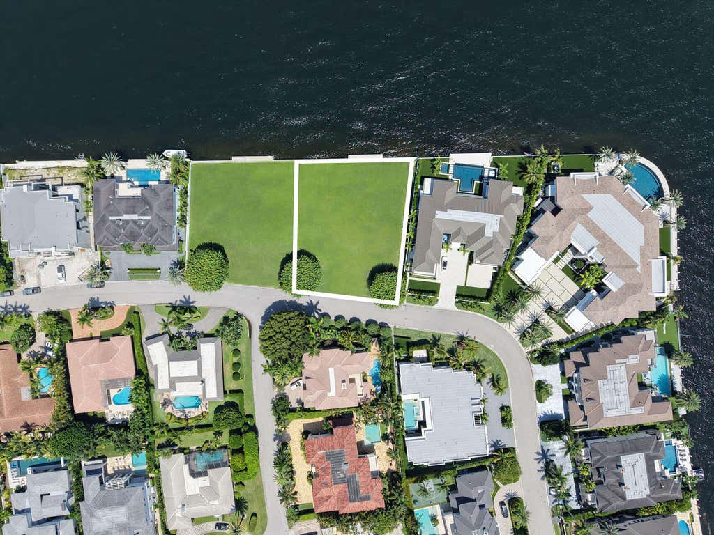 Photo of 2408 E Maya Palm Drive, Boca Raton, FL 33432 (MLS # B26060484)