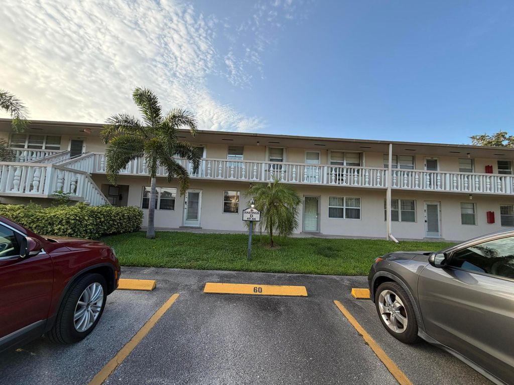 Photo of 55 Hastings D, West Palm Beach, FL 33417 (MLS # B26045908)