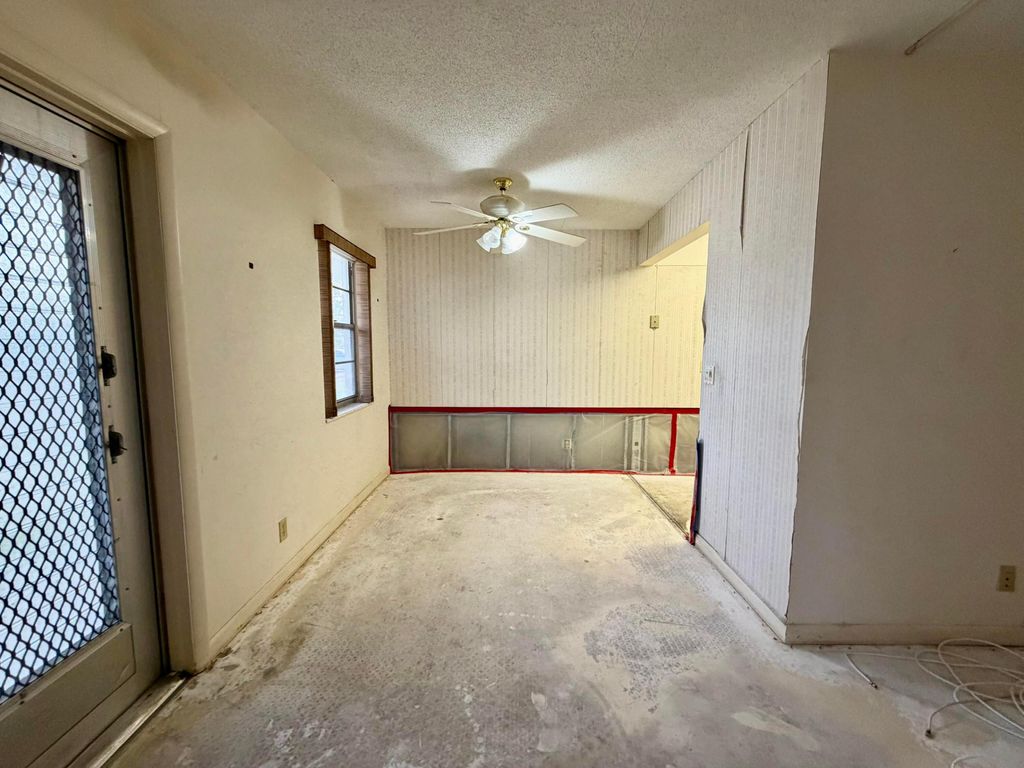 Photo of 55 Hastings D, West Palm Beach, FL 33417 (MLS # B26045908)