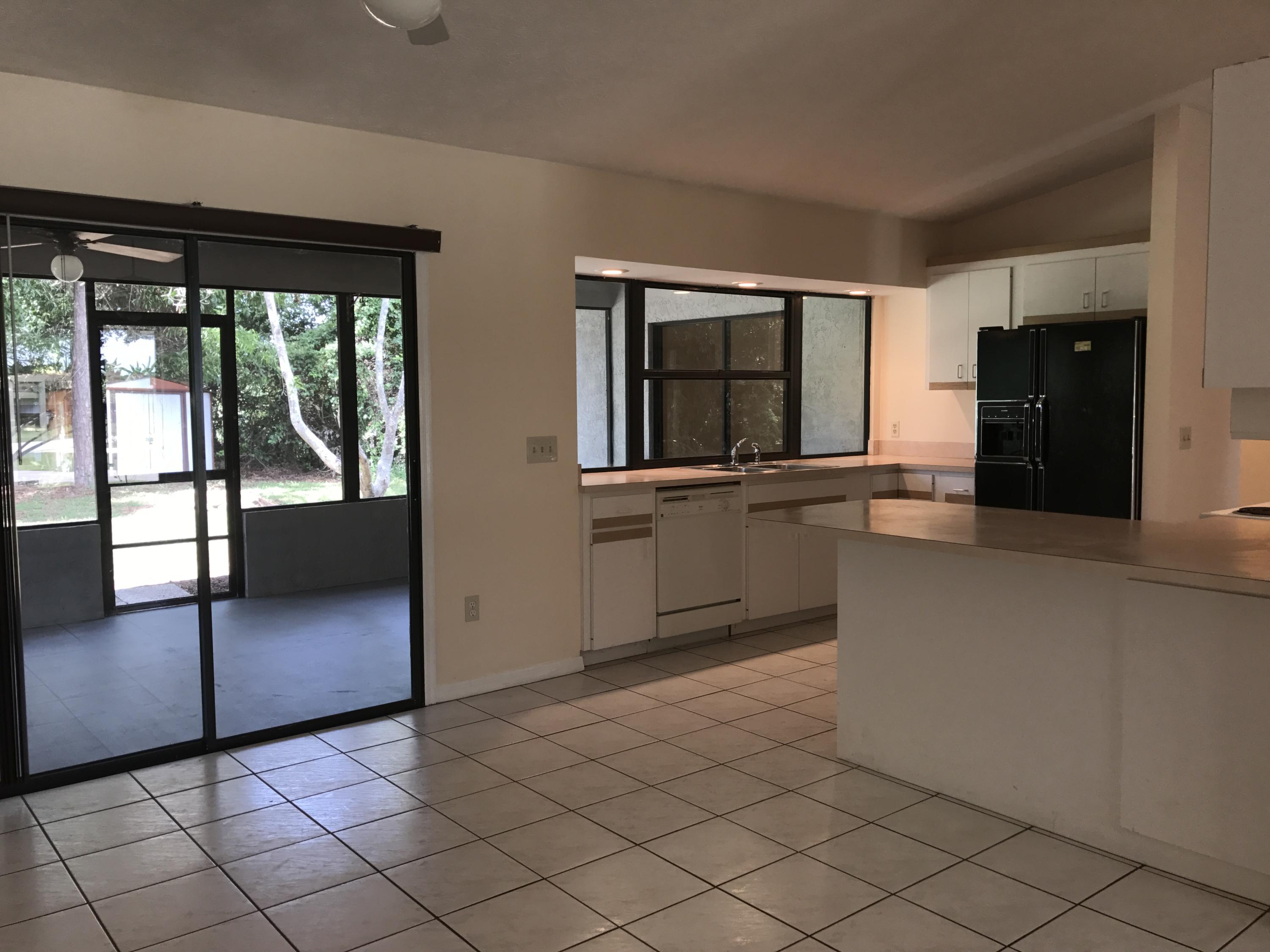 PORT ST LUCIE SECTION 3 - Residential