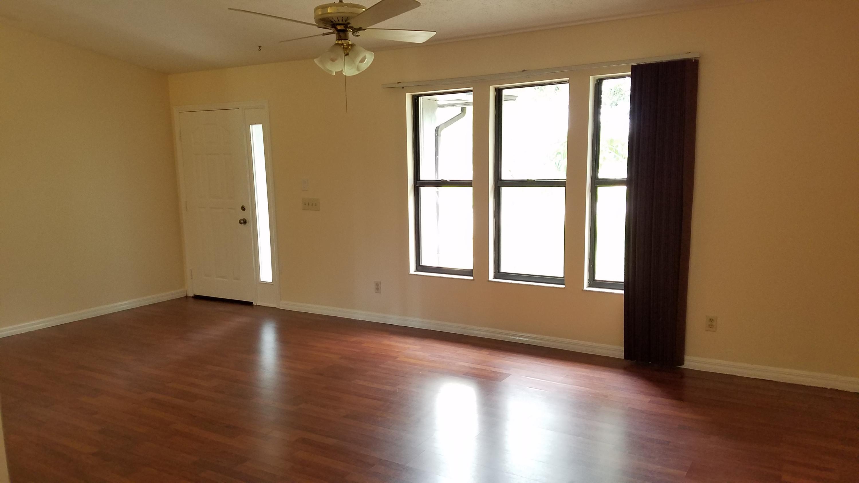 PORT ST LUCIE SECTION 3 - Residential