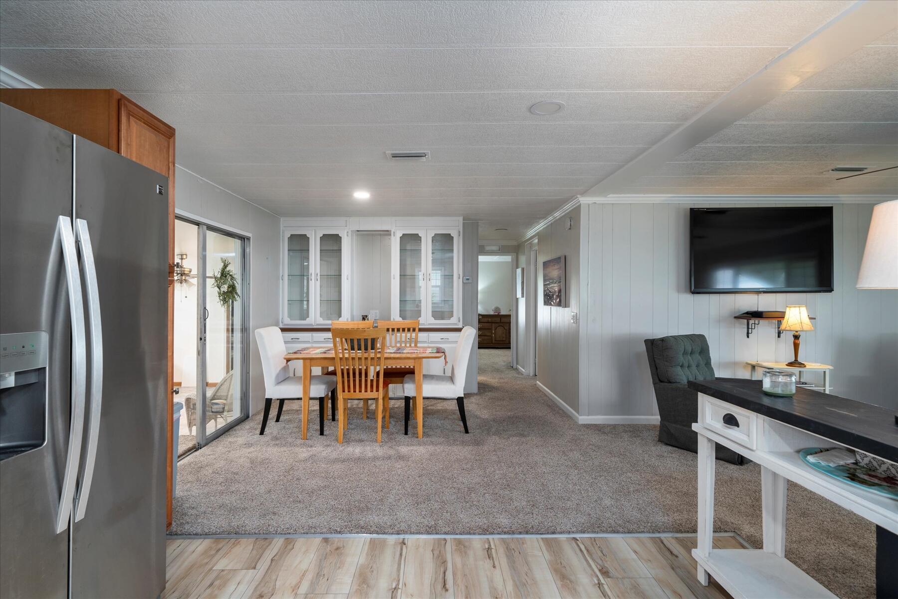 Pinelake Village - Residential