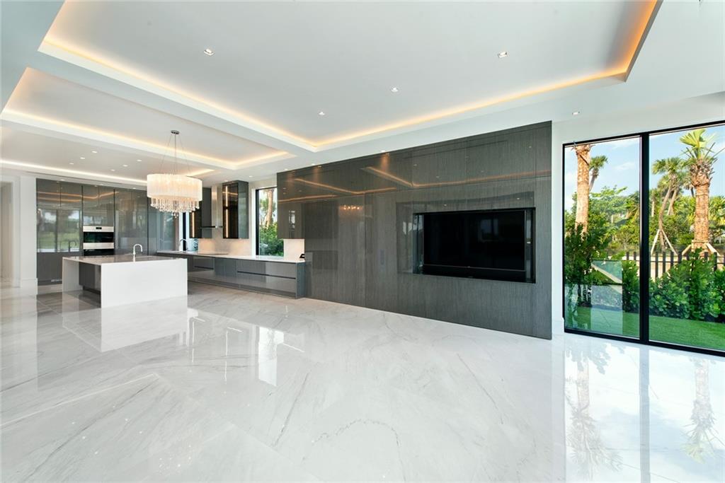 THE ENCLAVE - Residential