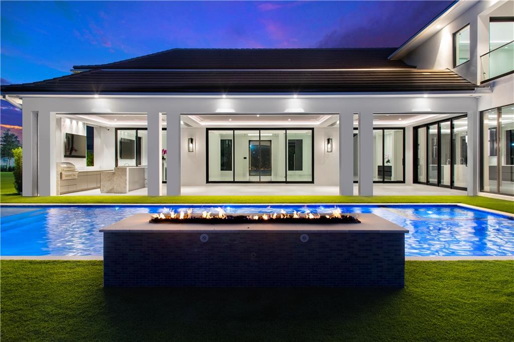 THE ENCLAVE - Residential